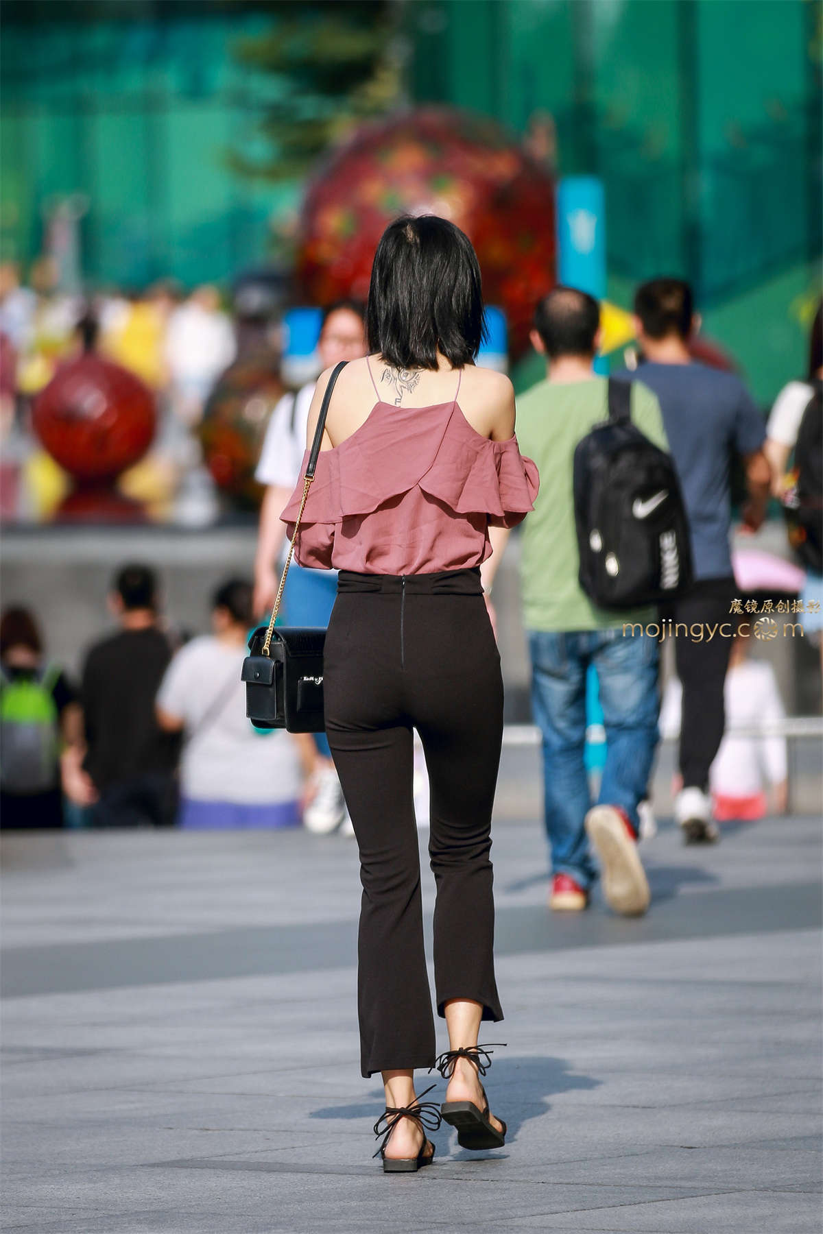 图片[2]-甜美可人也性感-日更街拍