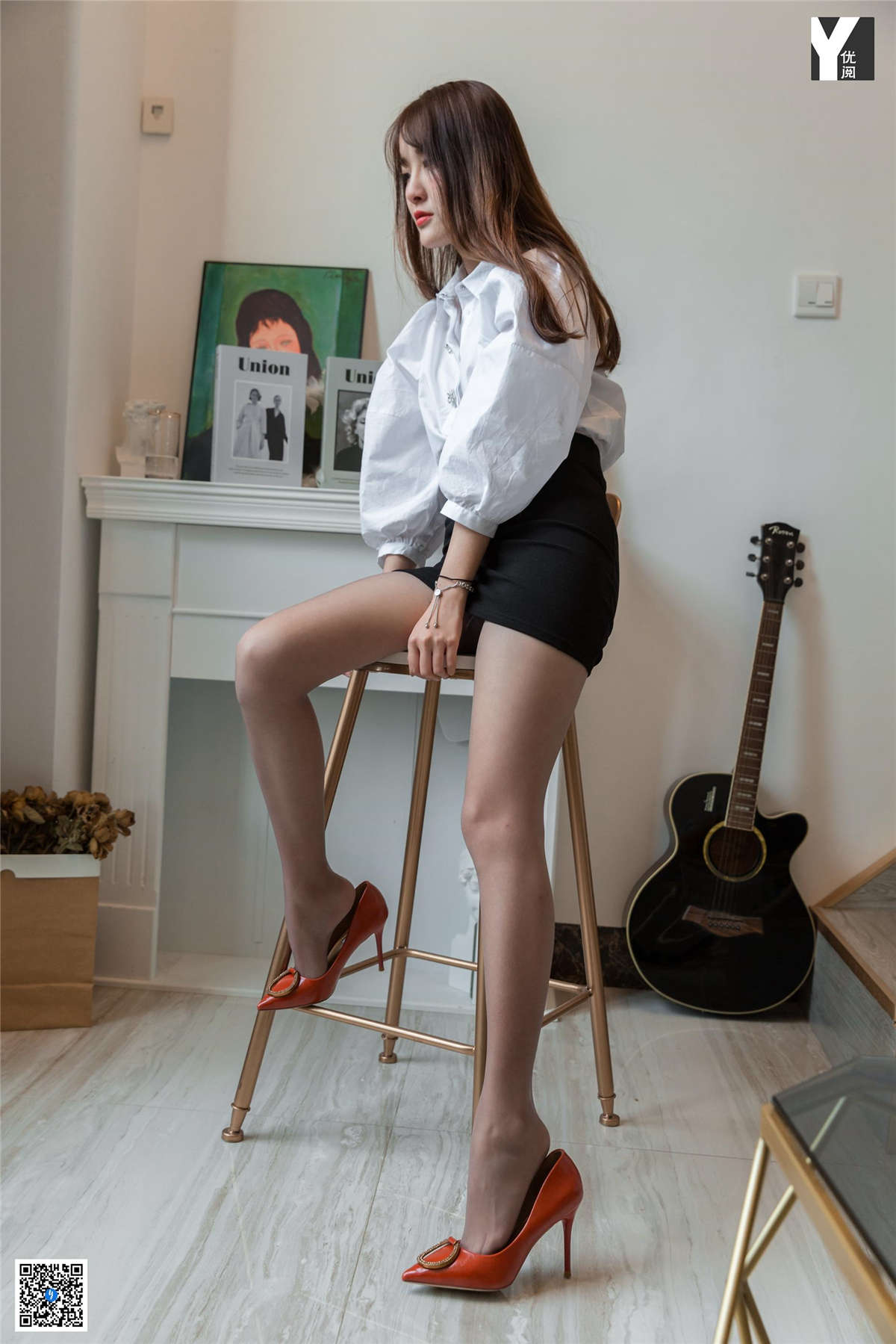 IESS异思趣向 丝享家761期：婉萍 泡泡袖也性感-日更街拍