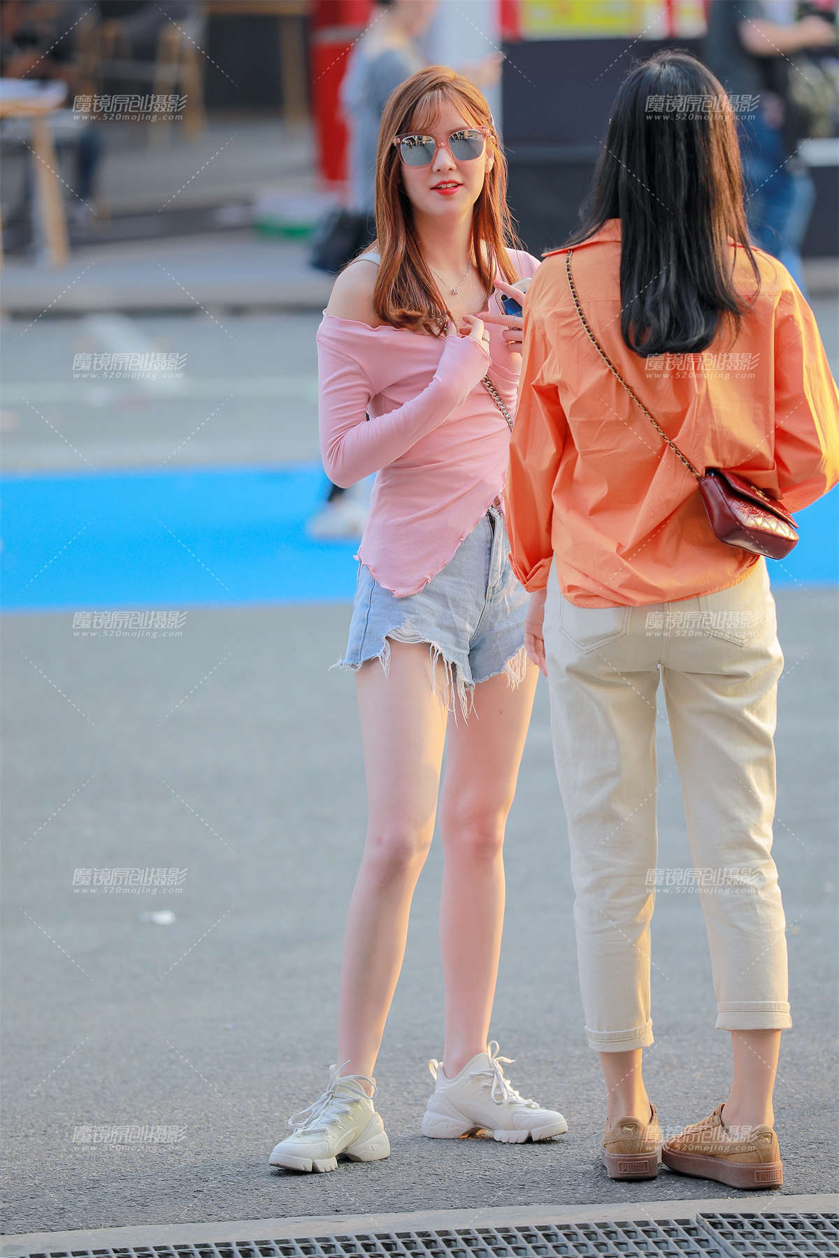 热裤美女-日更街拍