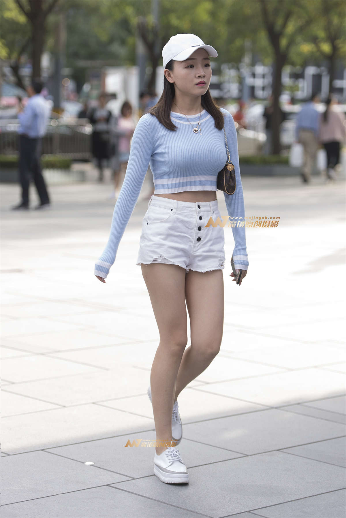 阳光小美女-日更街拍