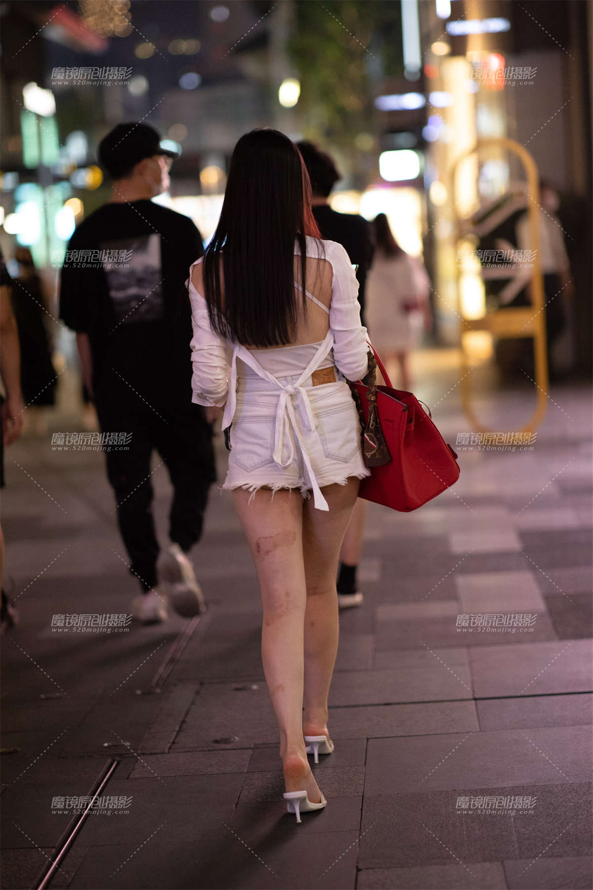 图片[2]-【凯恩赛贴】热裤长腿-日更街拍