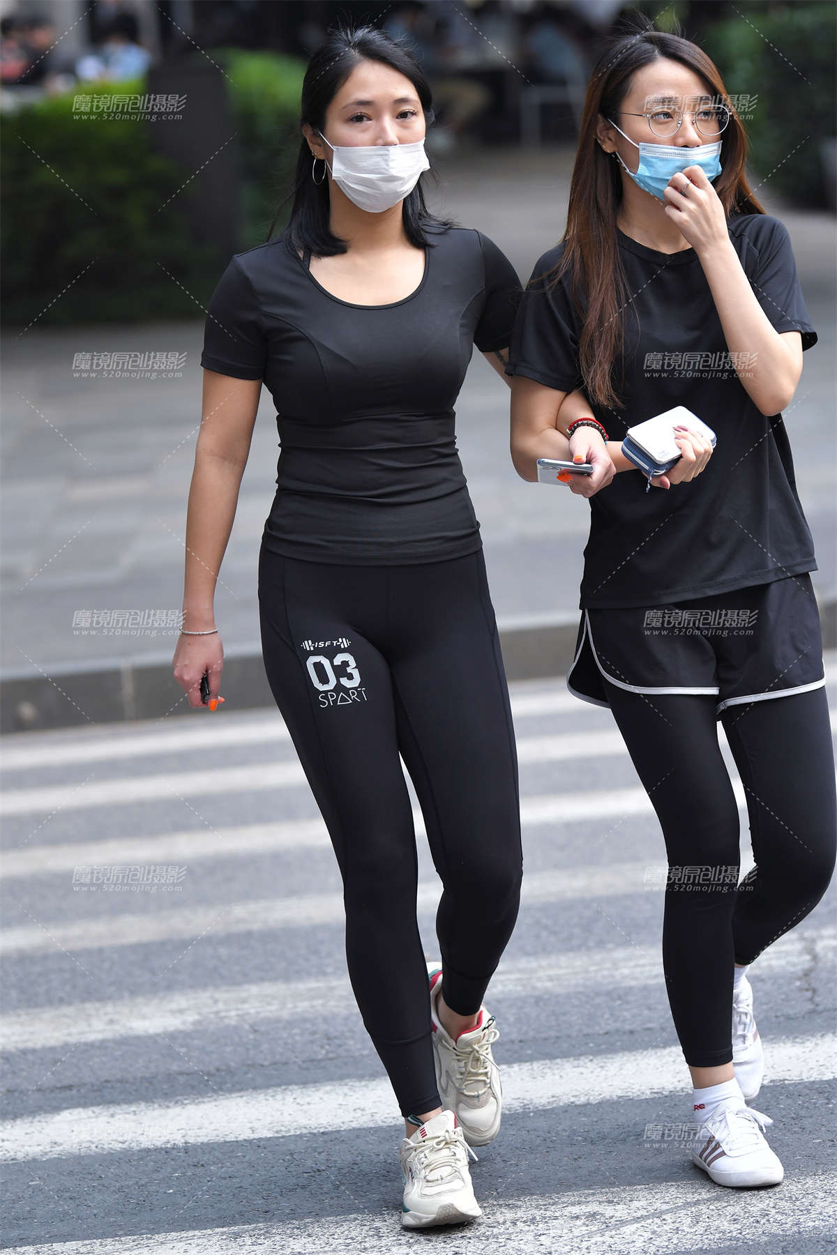 【咔喳赛帖】健身装闺蜜-日更街拍