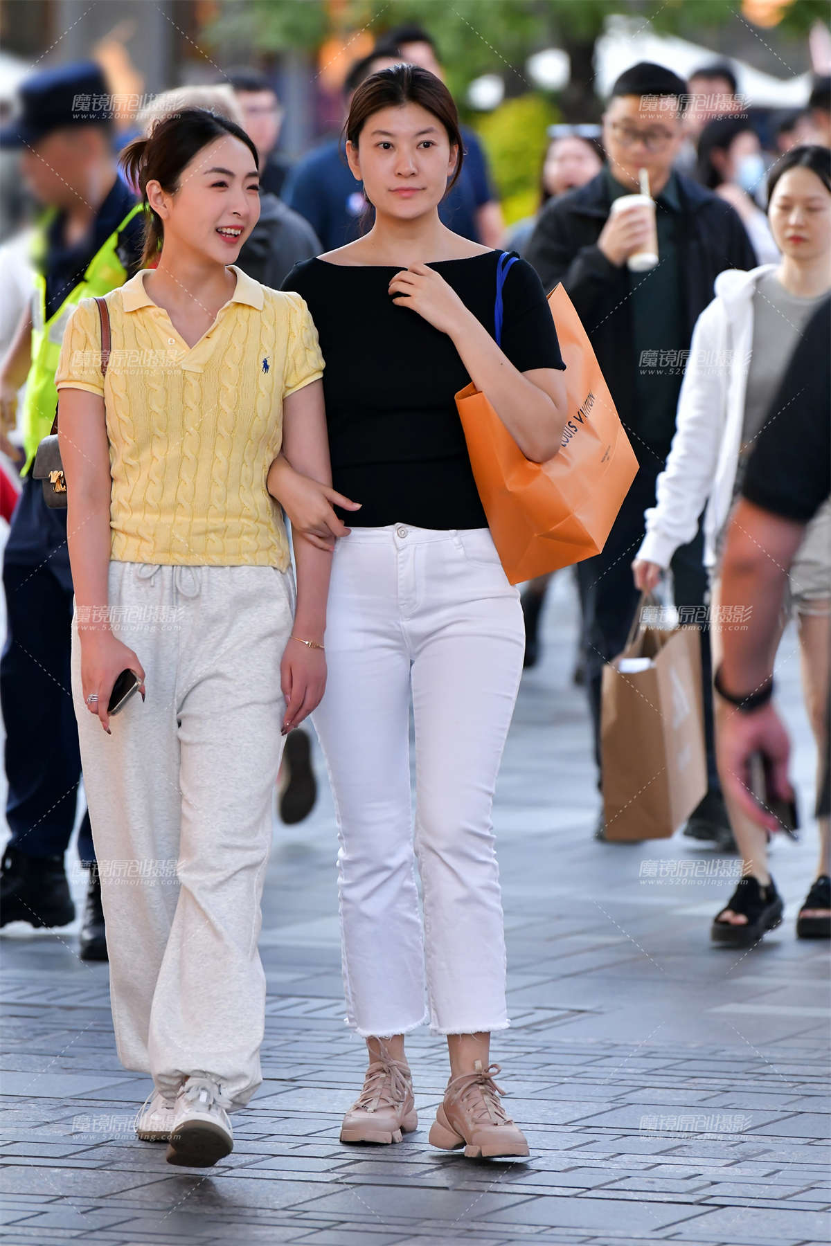 图片[2]-★邻家白牛仔裤美女-日更街拍