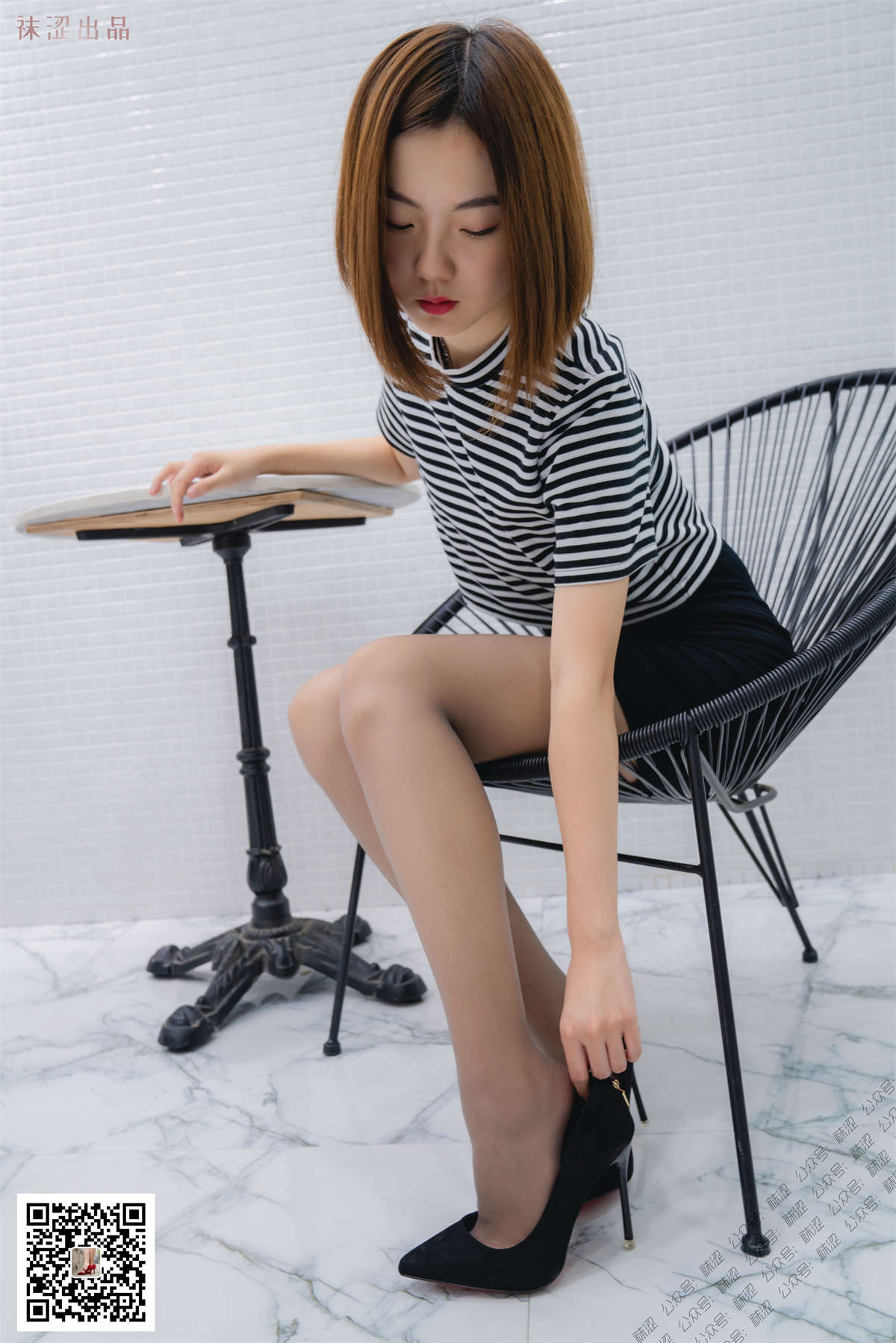 图片[2]-袜涩写真 VOL.039 暖暖灰丝小诱惑-日更街拍