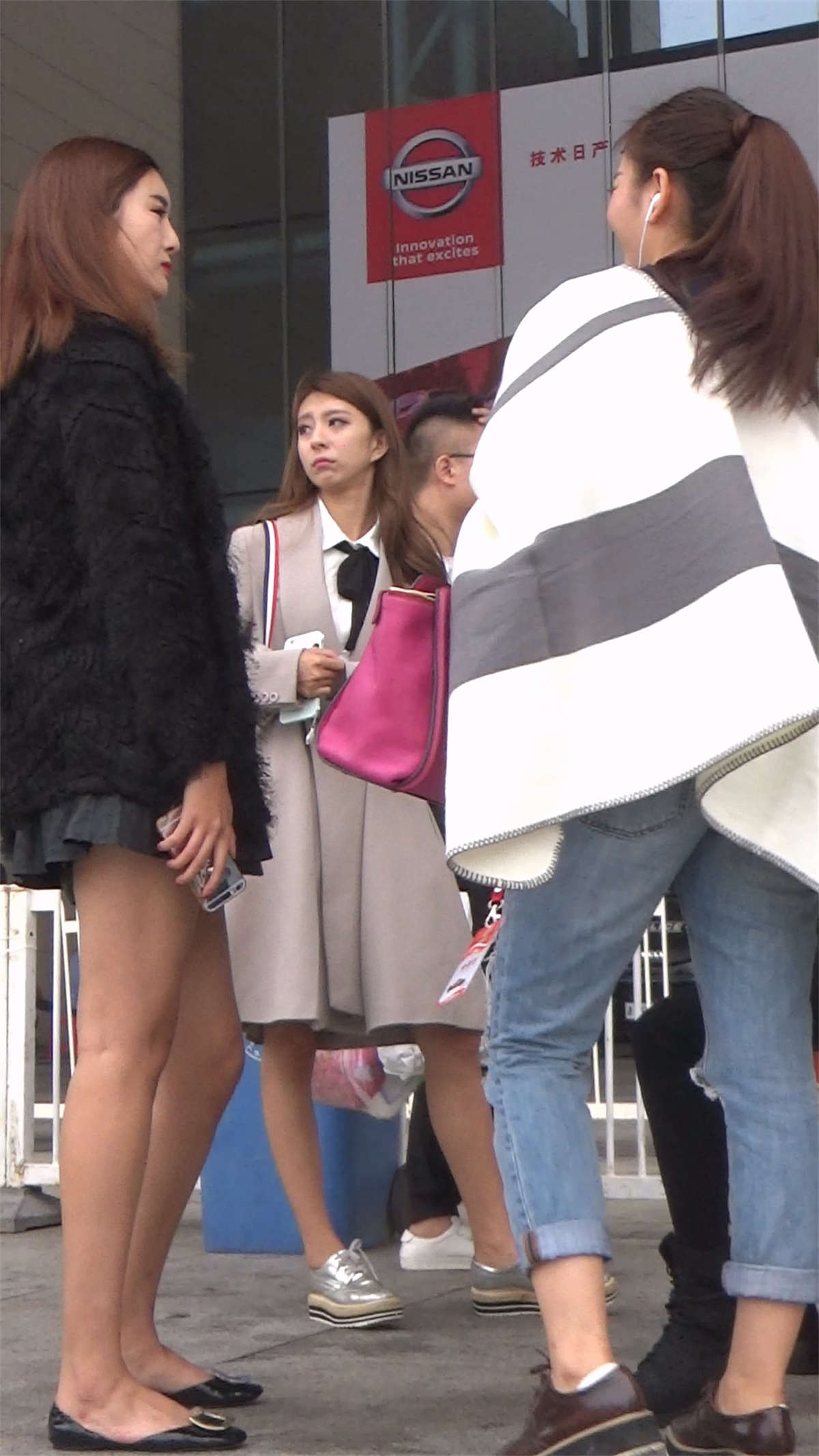 图片[2]-标致的模特女神-日更街拍