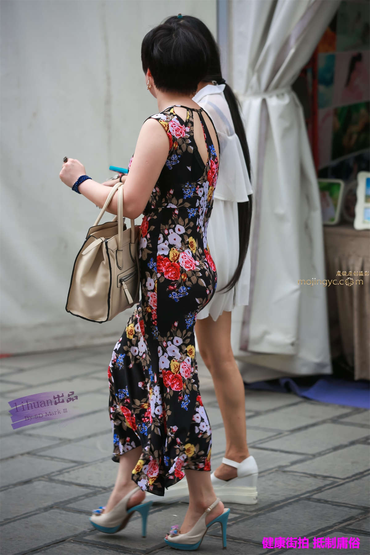 李欢原创-超丰腴熟女（17P）-日更街拍