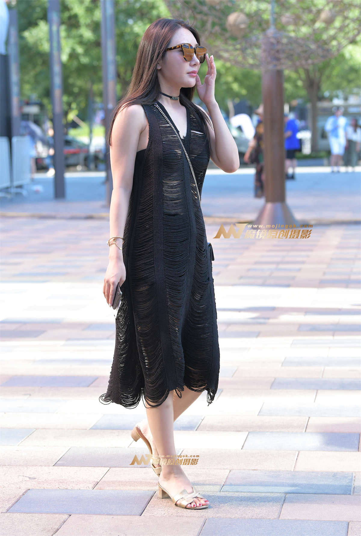 【红石赛帖】镂空性感少妇-日更街拍