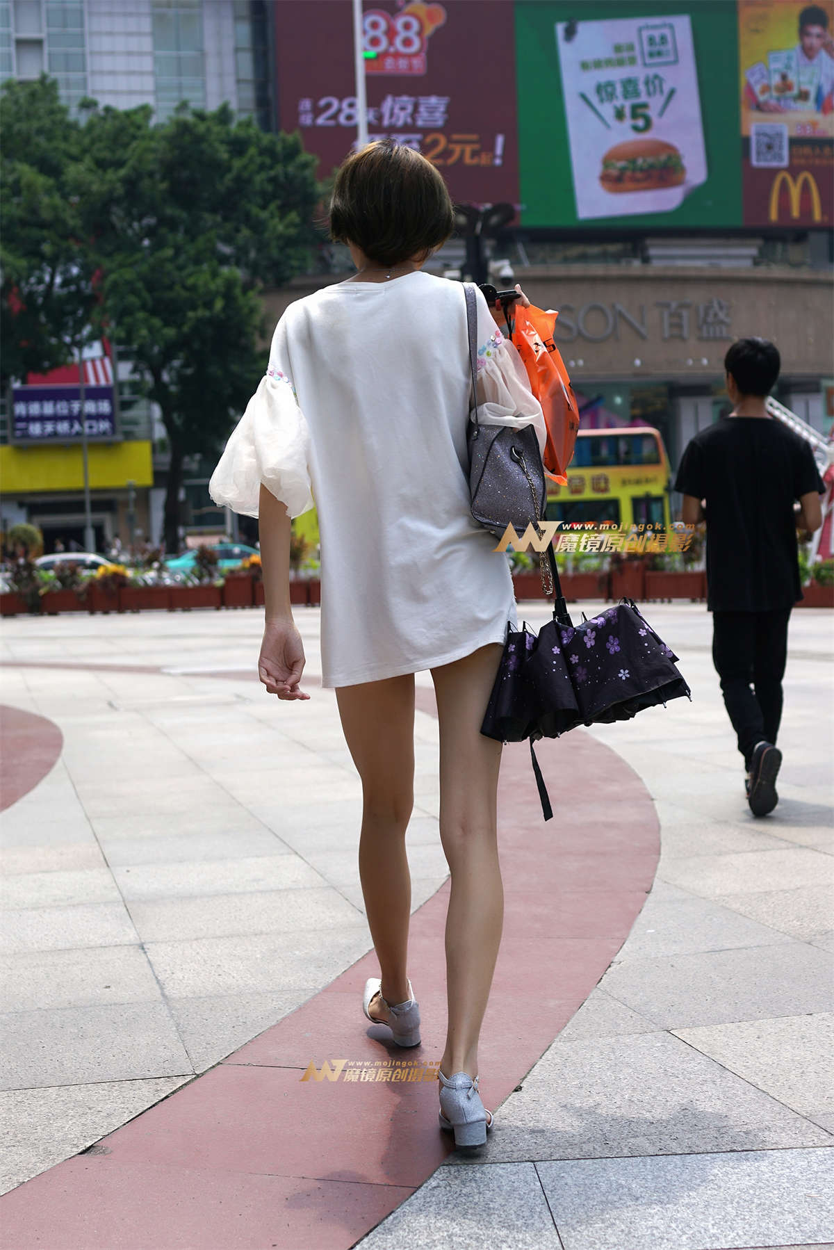 图片[2]-【哈曼赛帖】细长腿街拍-日更街拍