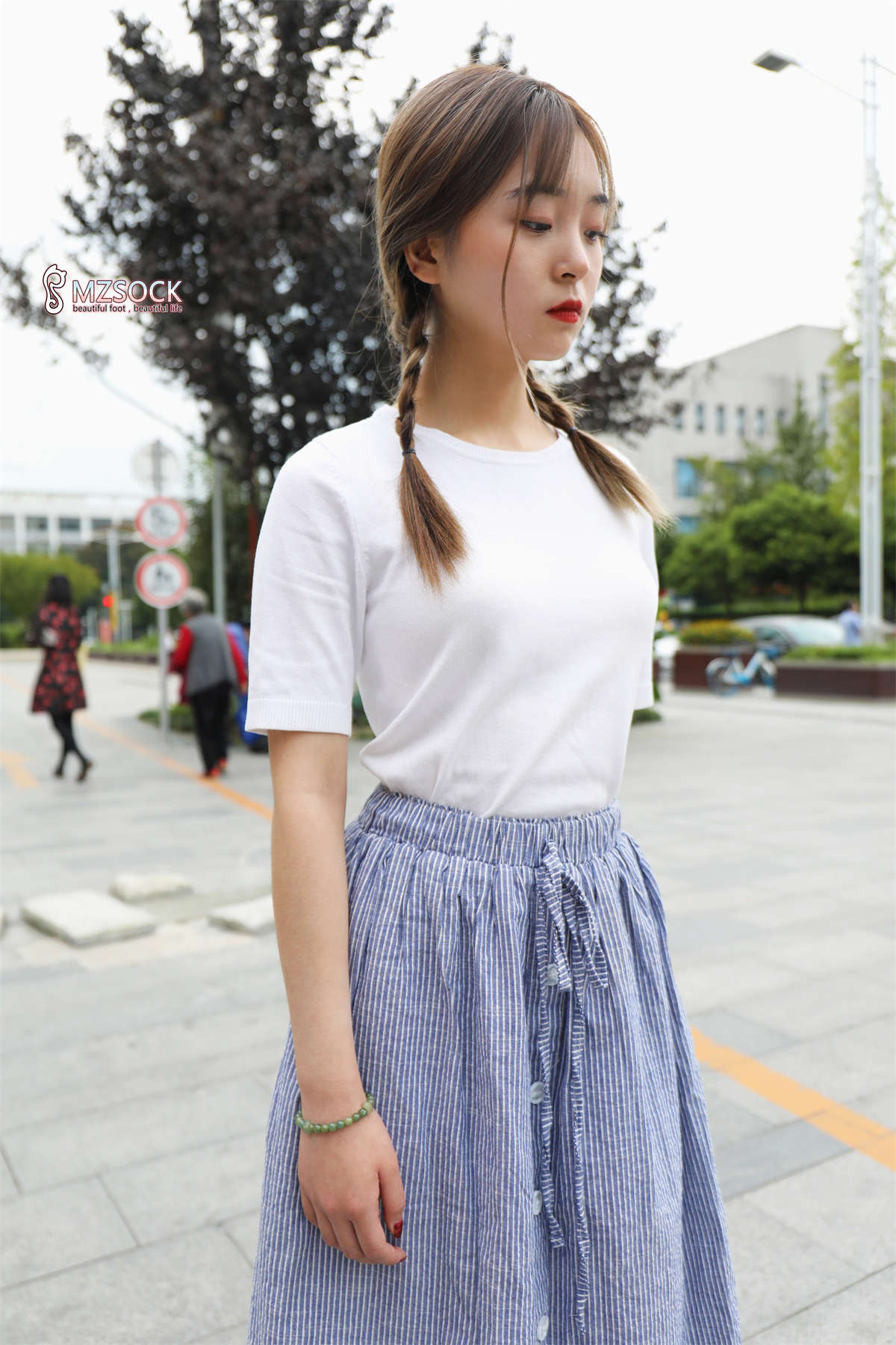 MZSOCK-2019 NO.079 梦琪-日更街拍