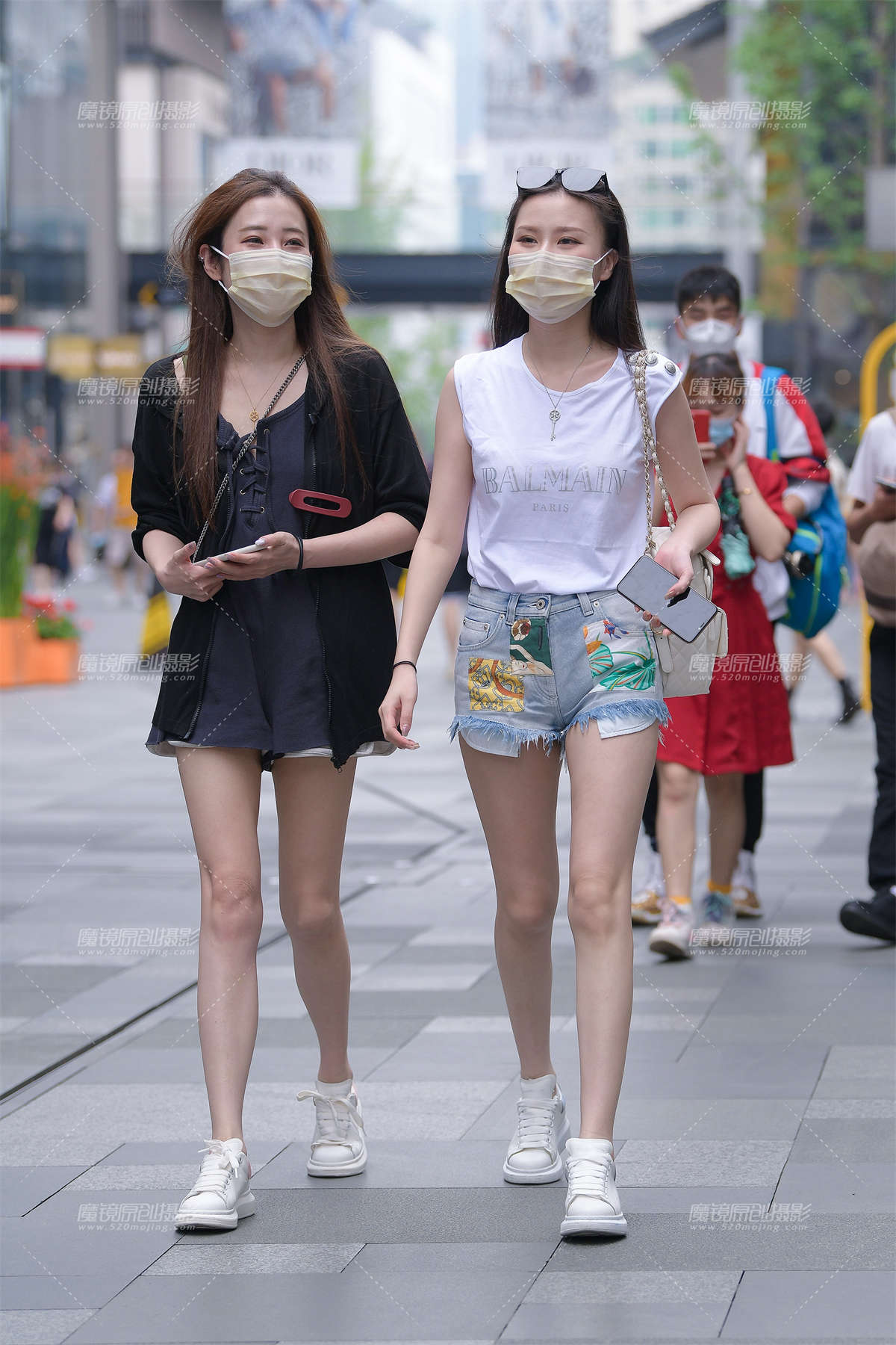 性感热裤美女-日更街拍