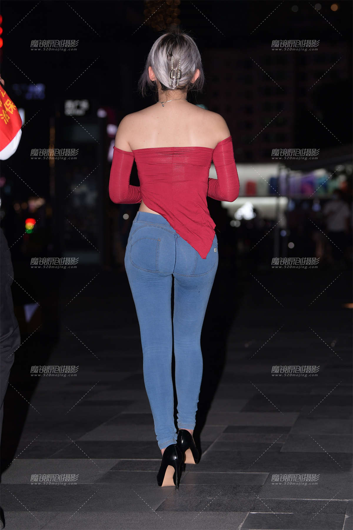 图片[2]-夜遇蜜桃裤高跟美女~-日更街拍