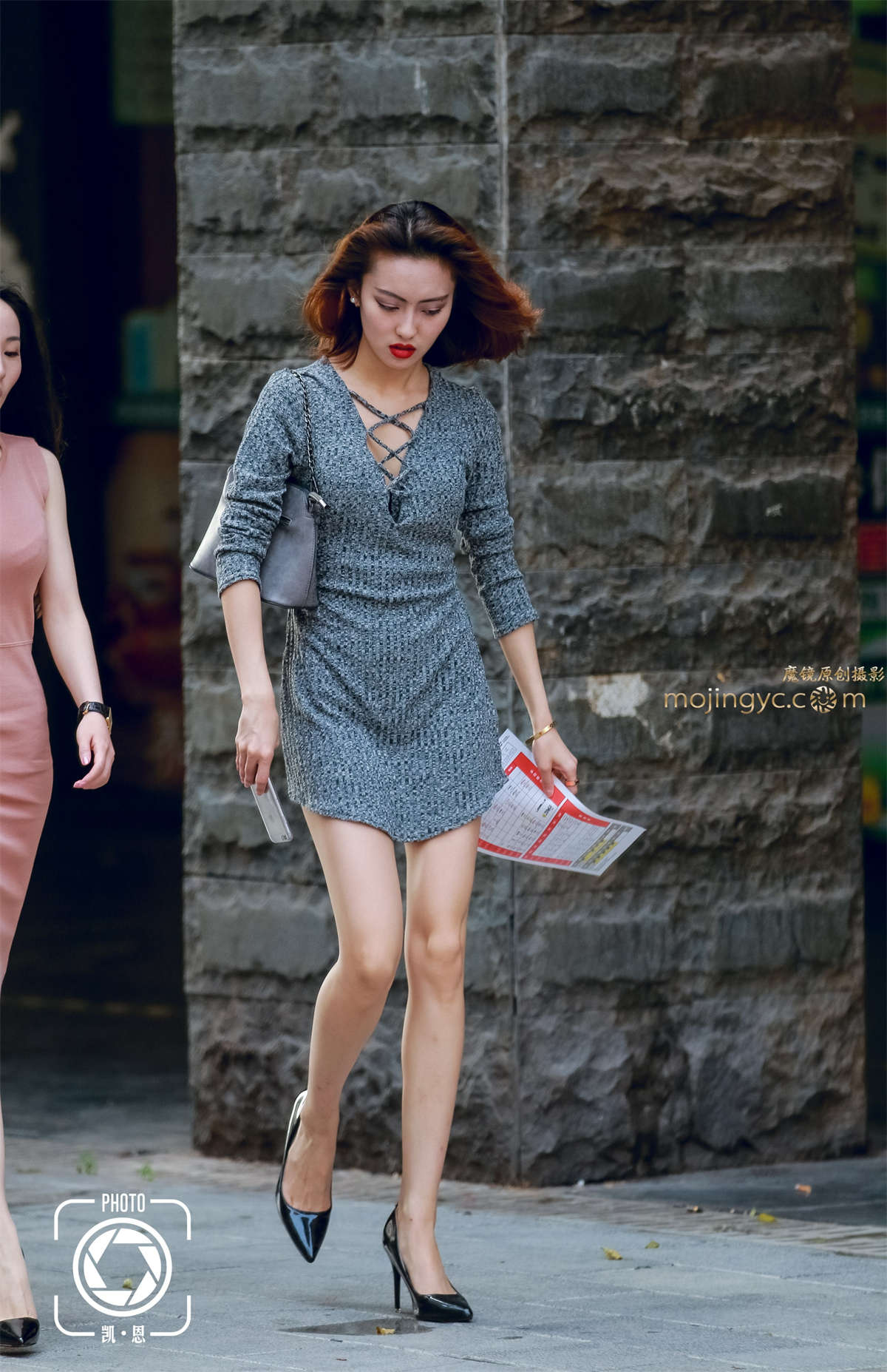 性感红唇 大长腿-日更街拍