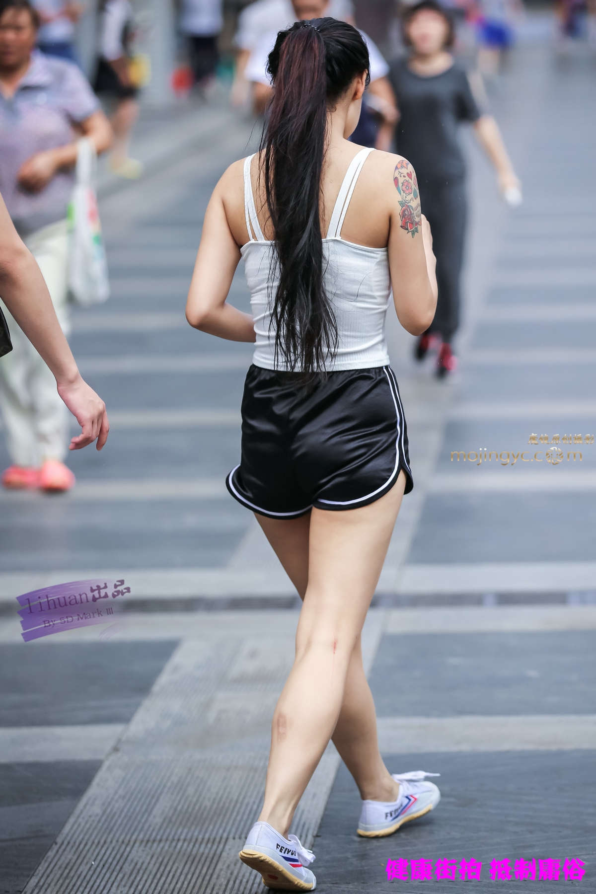 李欢原创-短裤，超丰腴（16P）-日更街拍