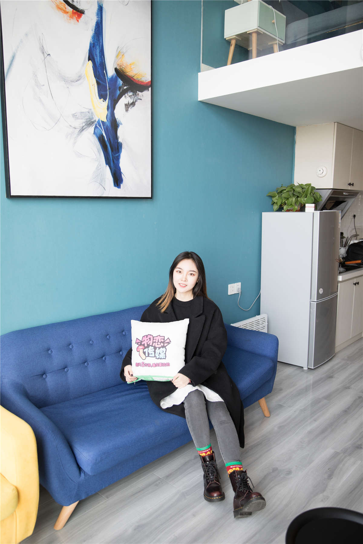 图片[2]-物恋传媒No.139期：溏心-马丁靴下的多彩棉袜-日更街拍