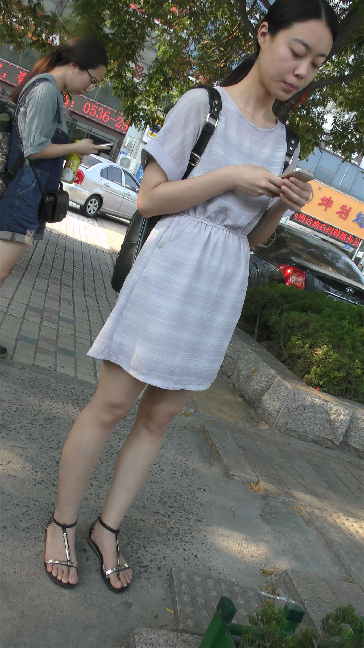 图片[2]-大学美女-日更街拍