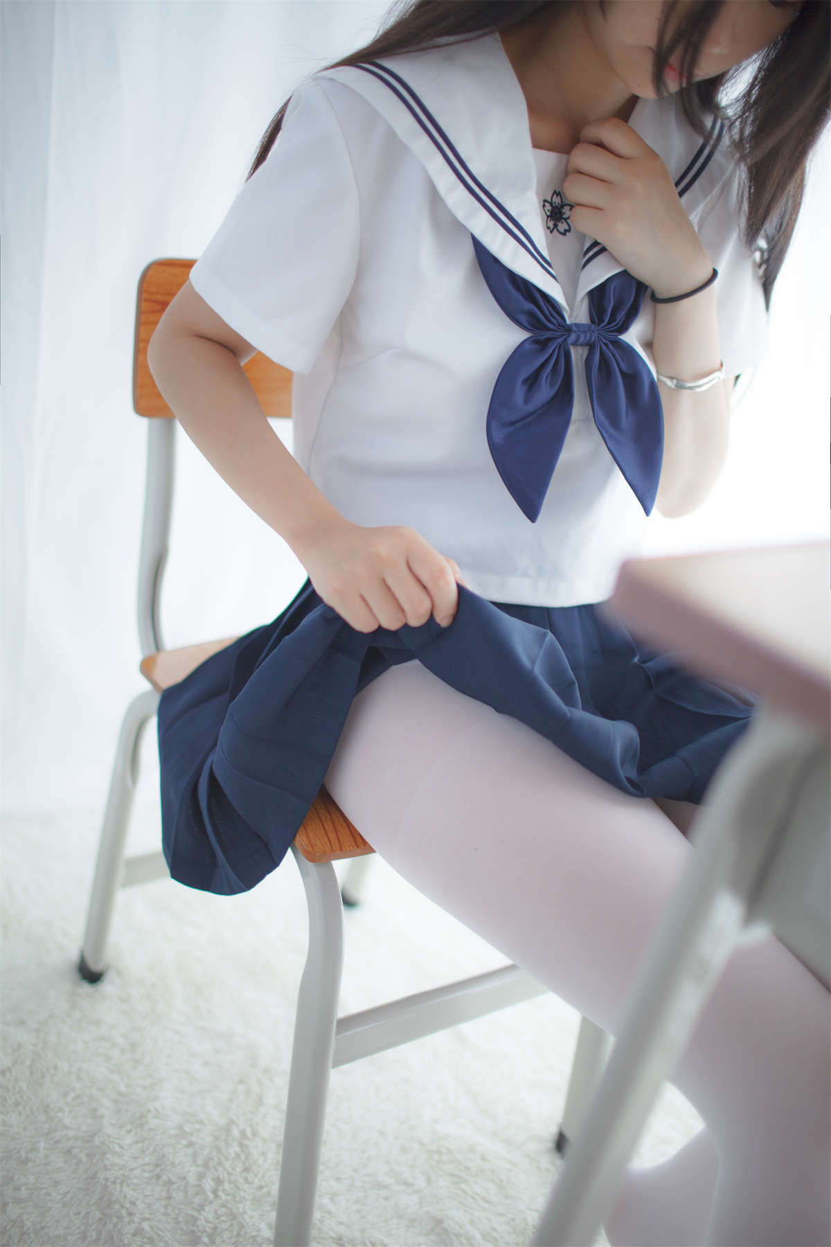 少女秩序 VOL.005 课堂上的幻想-日更街拍