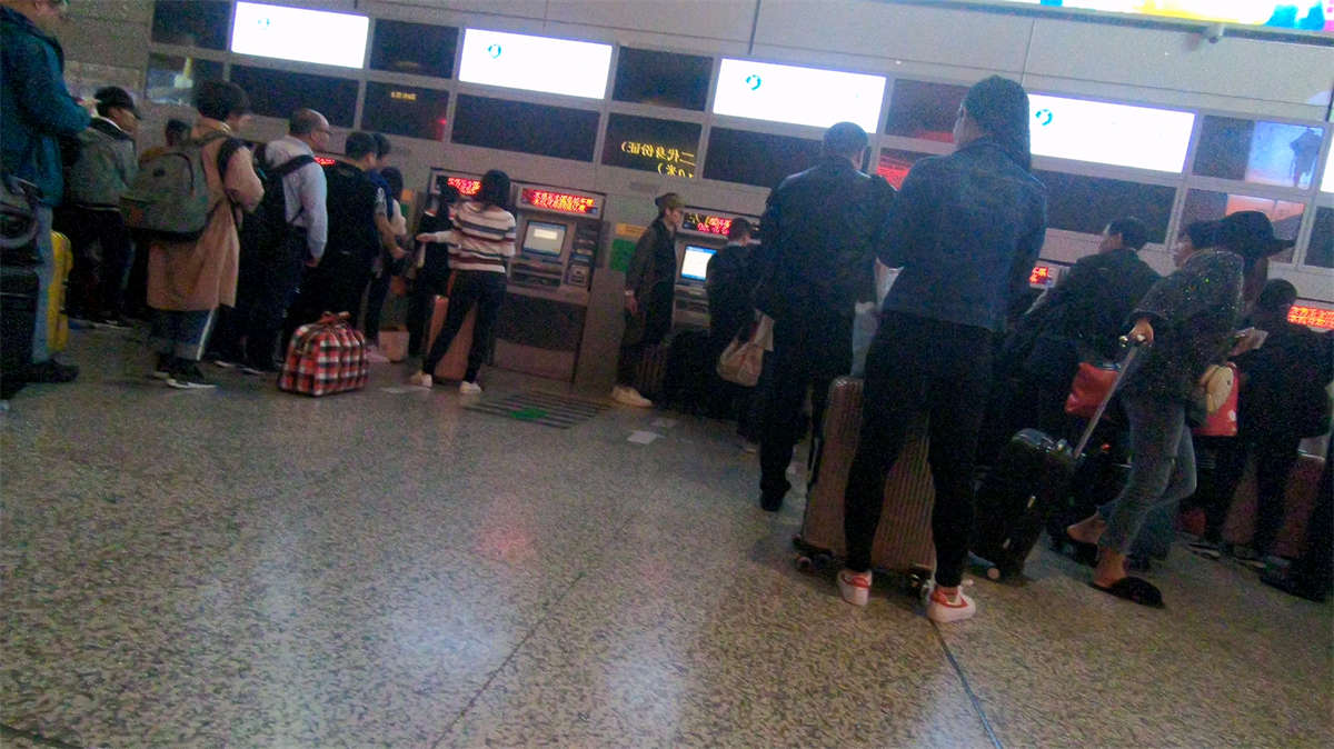 图片[2]-紧身蓝牛MM-日更街拍