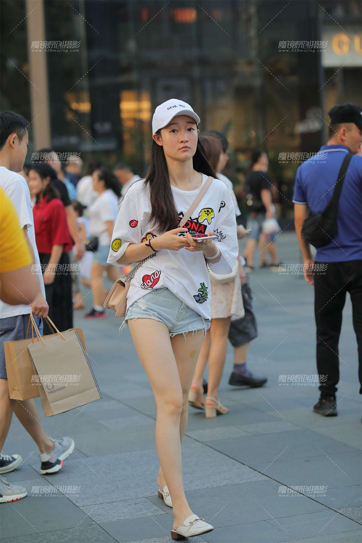 【凯恩赛贴】好短的热裤-日更街拍