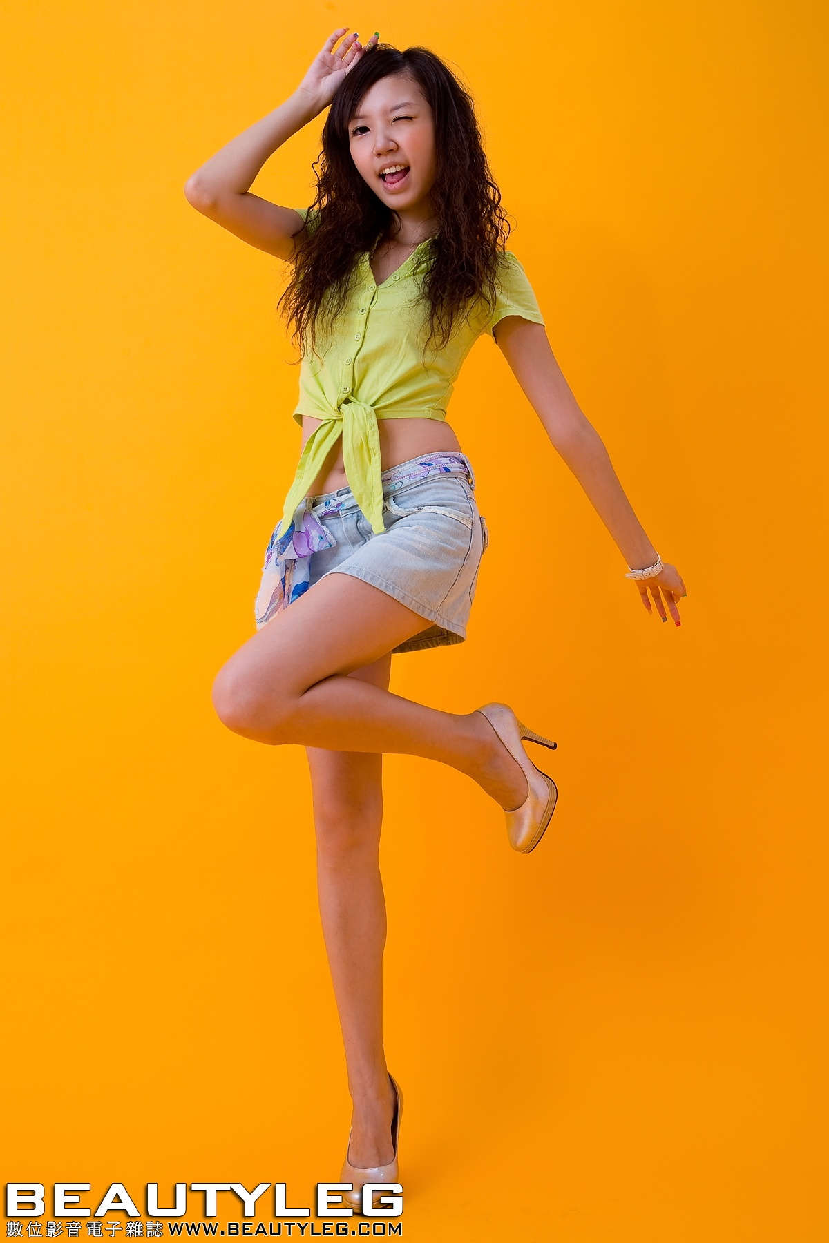 Beautyleg 2007.10.05 NO.182 Mini-日更街拍