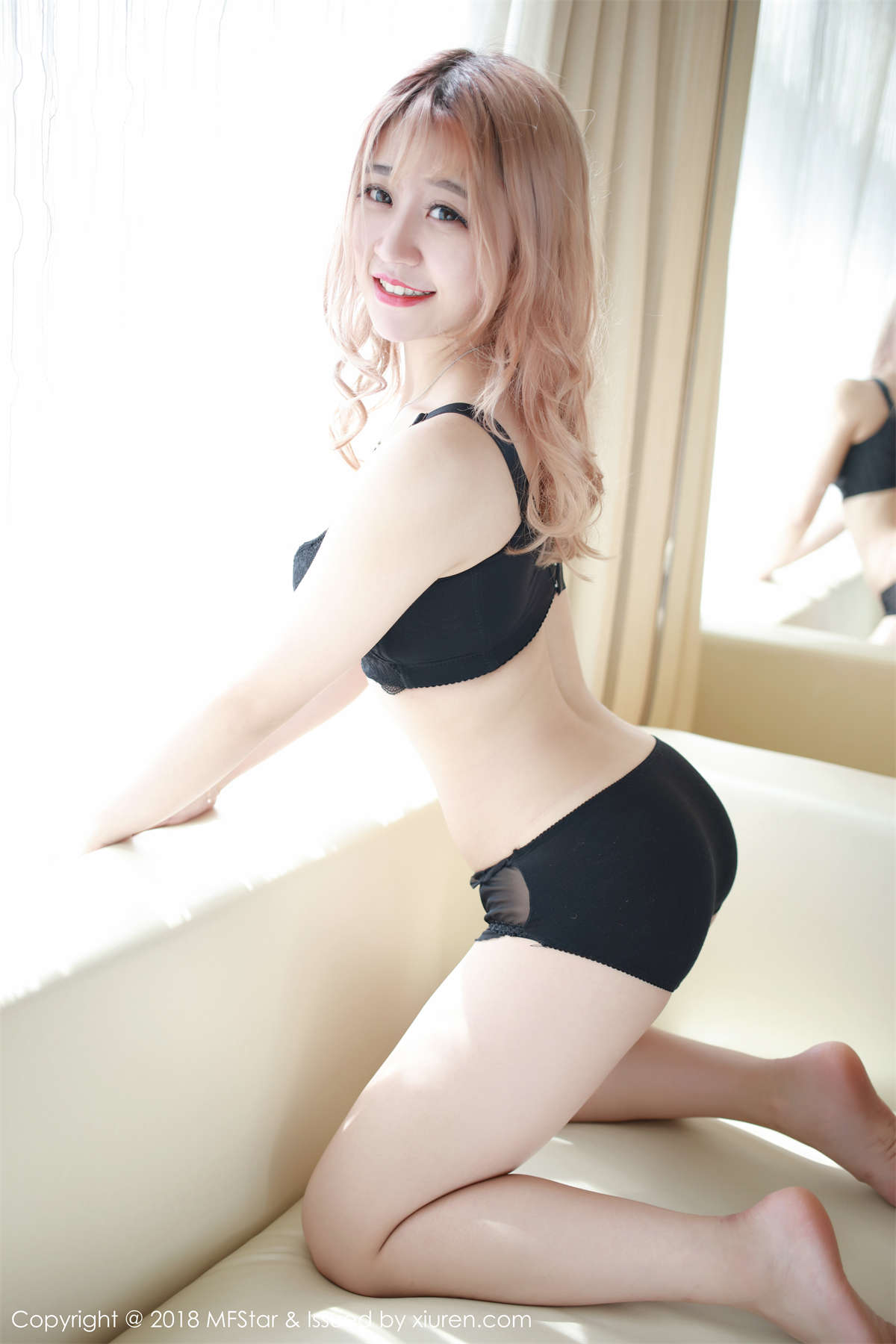 MFStar模范学院 2018.04.19 VOL.120 静静tobey-日更街拍