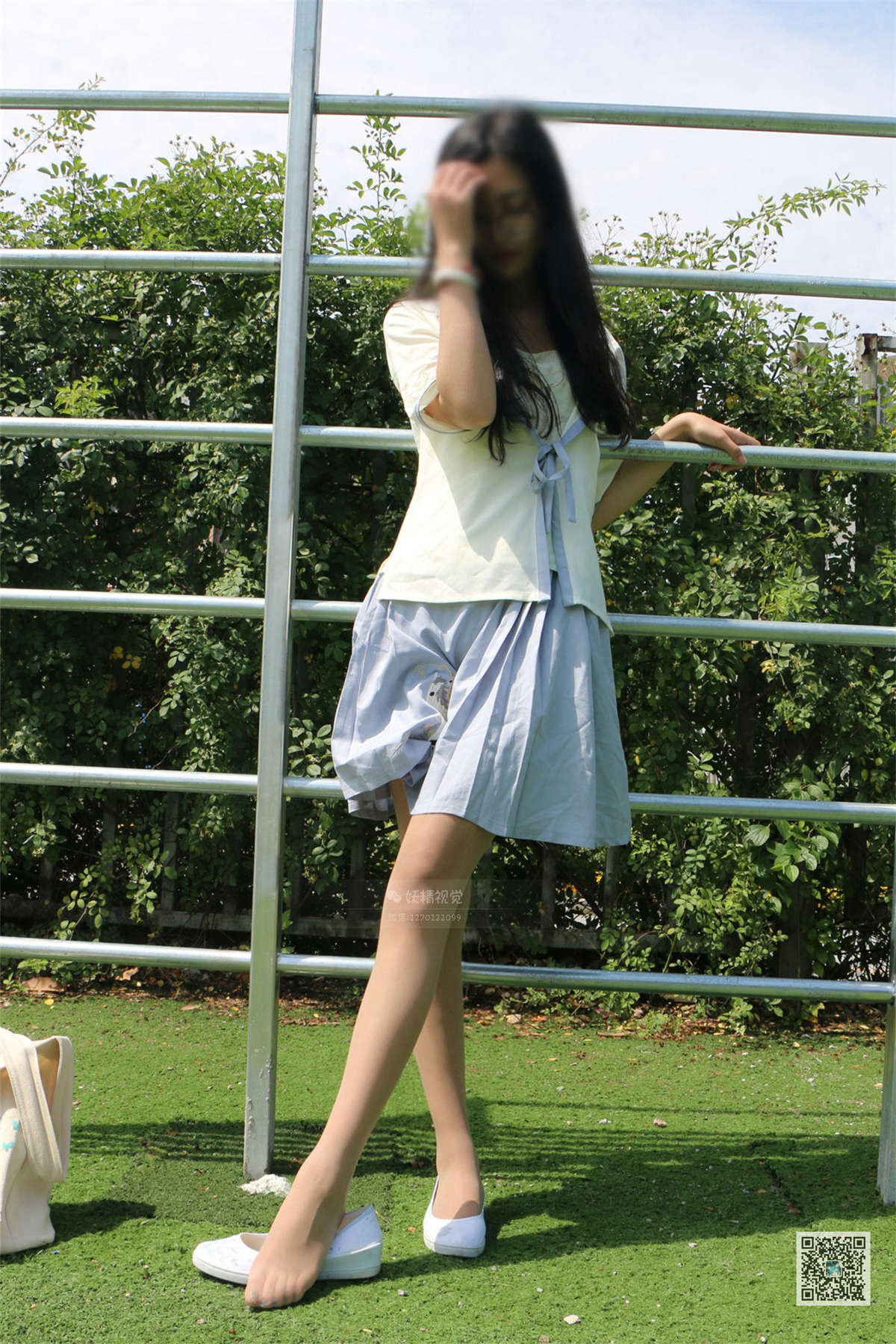 妖精视觉 NO.093 甜甜 闲静如姣花照水-日更街拍