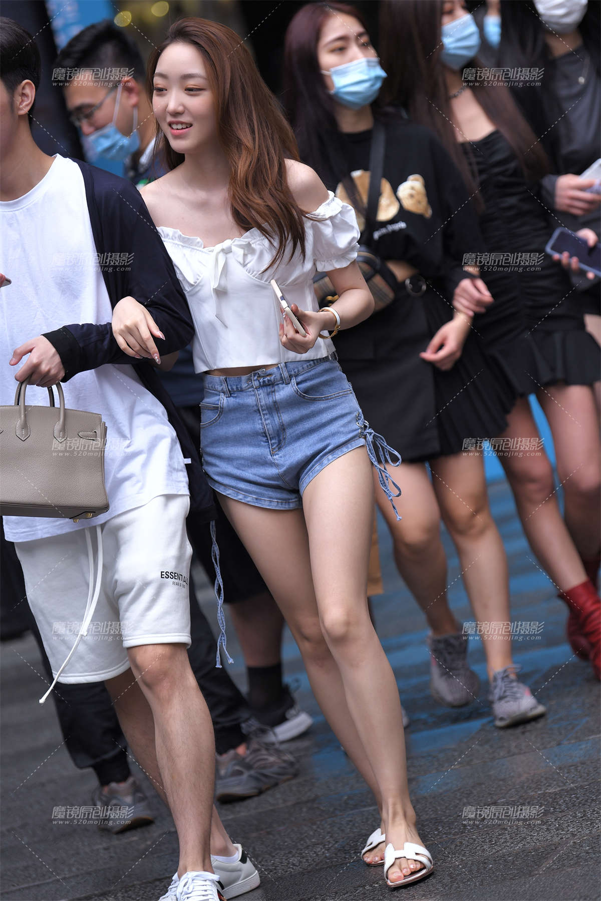 【咔喳赛帖】热裤凉拖-日更街拍