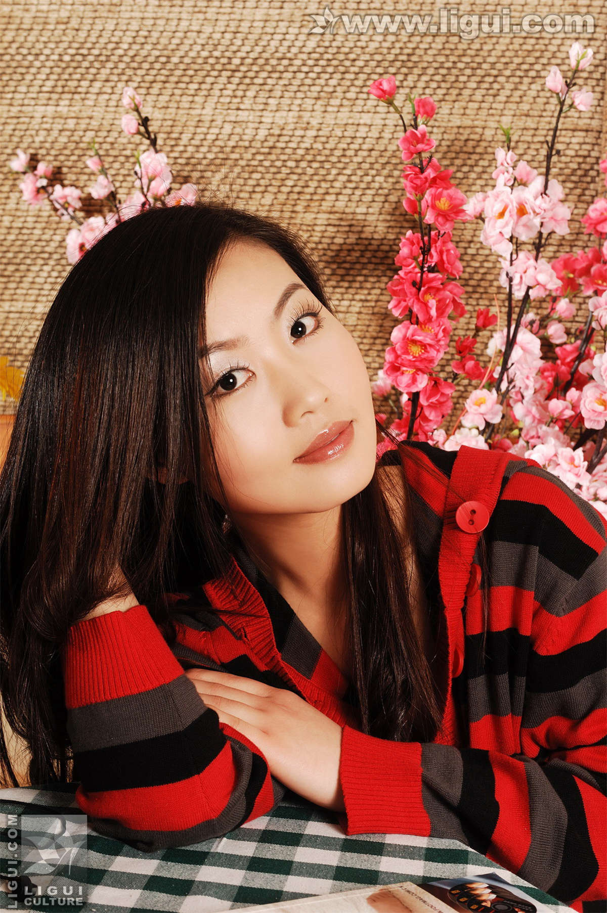 图片[2]-Ligui丽柜 20091104 小璐璐之居家风情美足踩踏展示 小璐璐-日更街拍