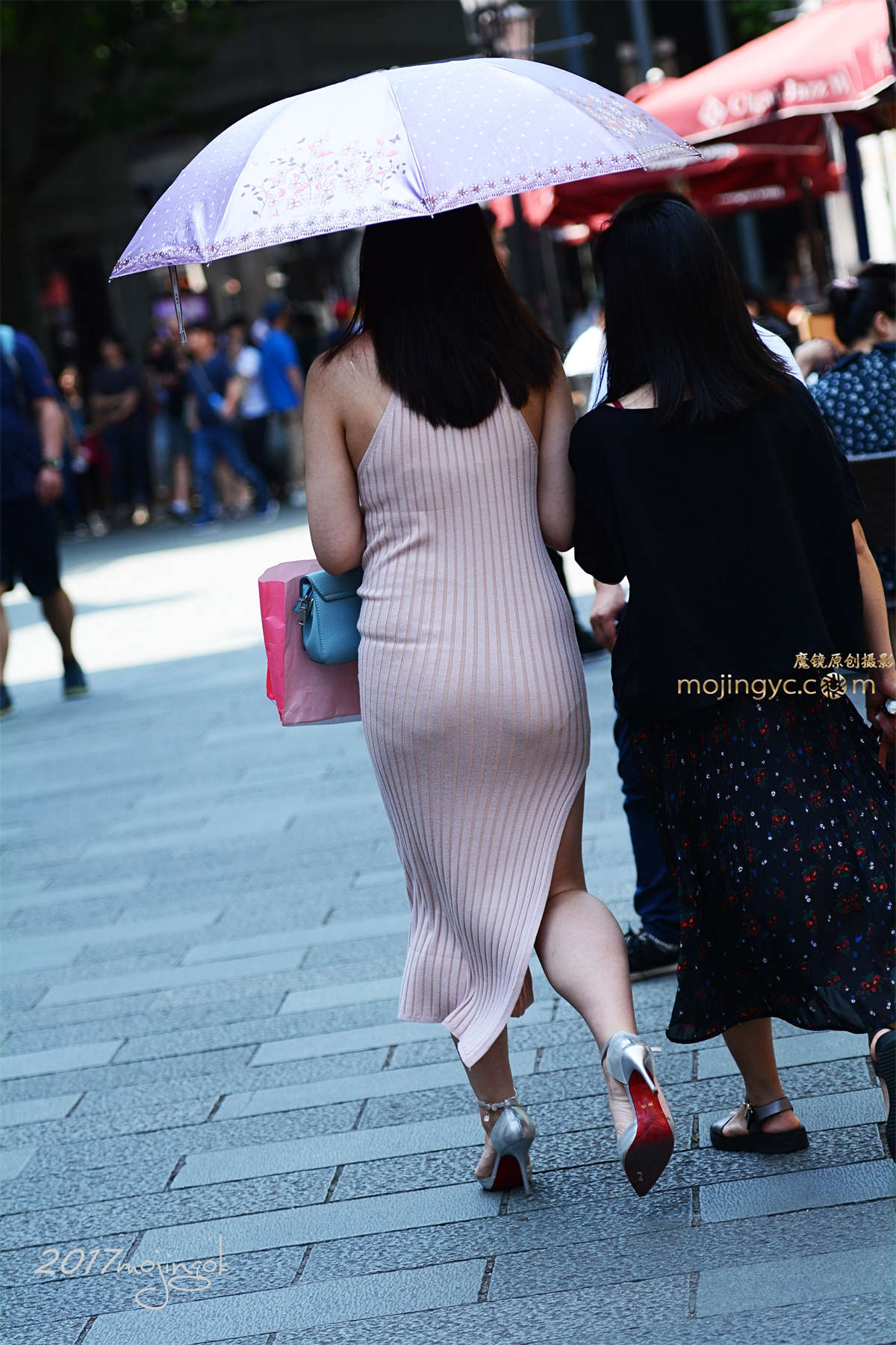 图片[2]-咔喳赛帖-圆润的臀围-日更街拍