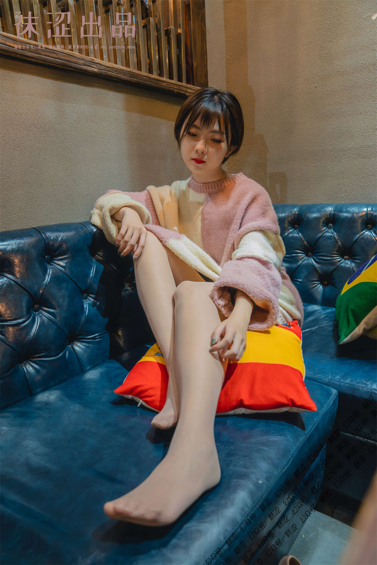 图片[2]-袜涩写真 VOL.048 暖暖的大毛衣-日更街拍