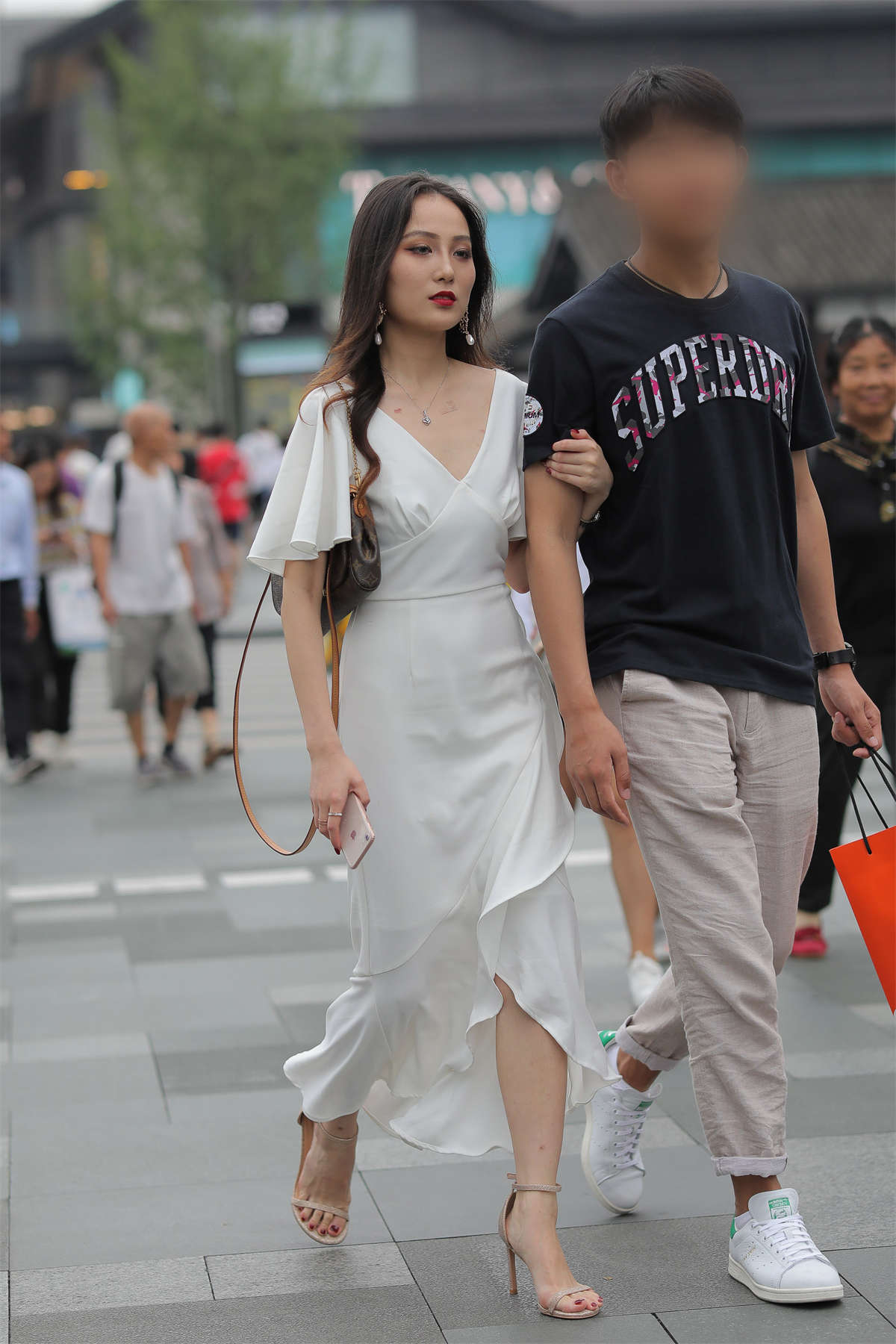 漂亮女友-日更街拍