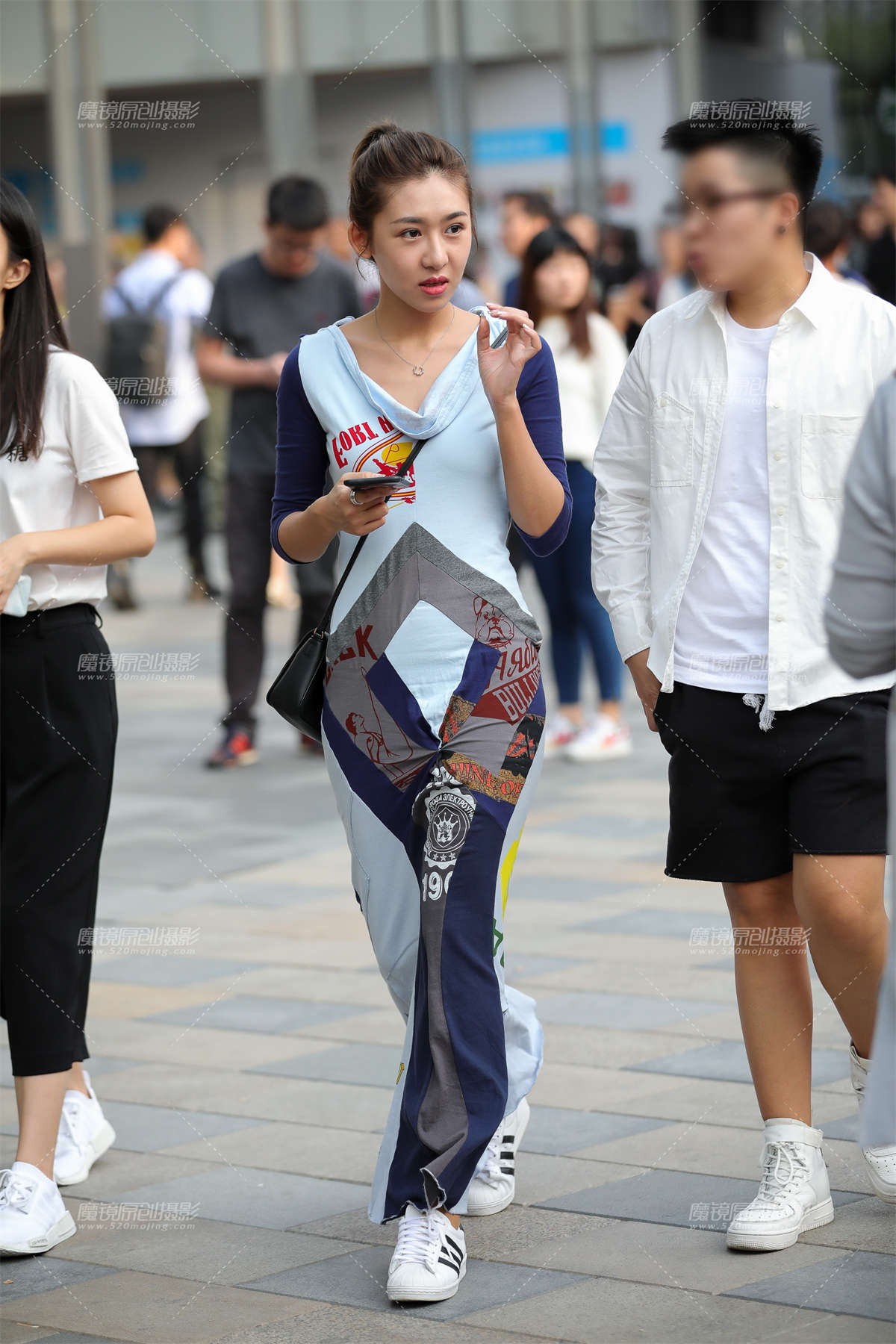 清秀可人文静的气质-日更街拍