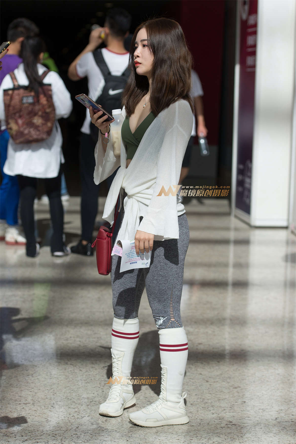 【浅蓝色赛帖】眼神有点忧郁-日更街拍