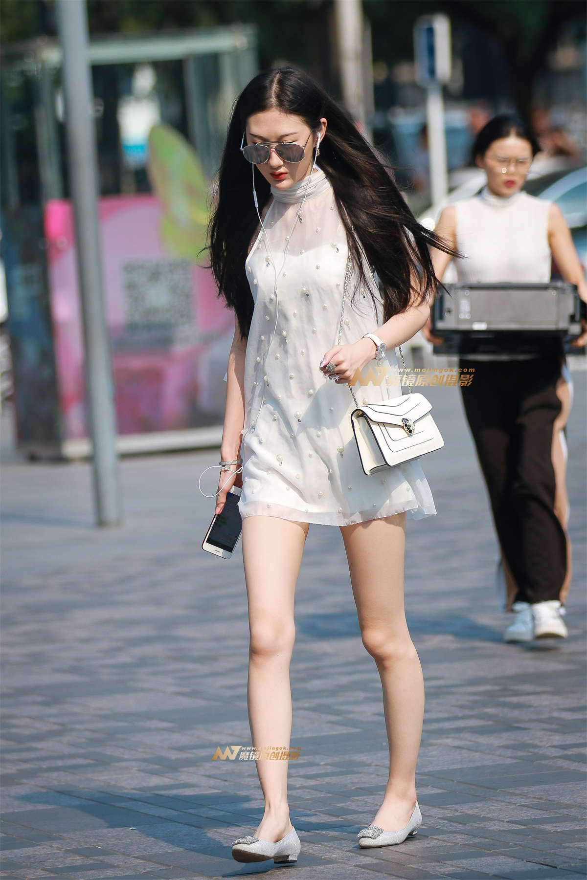 肌肤美如“热恋”-日更街拍