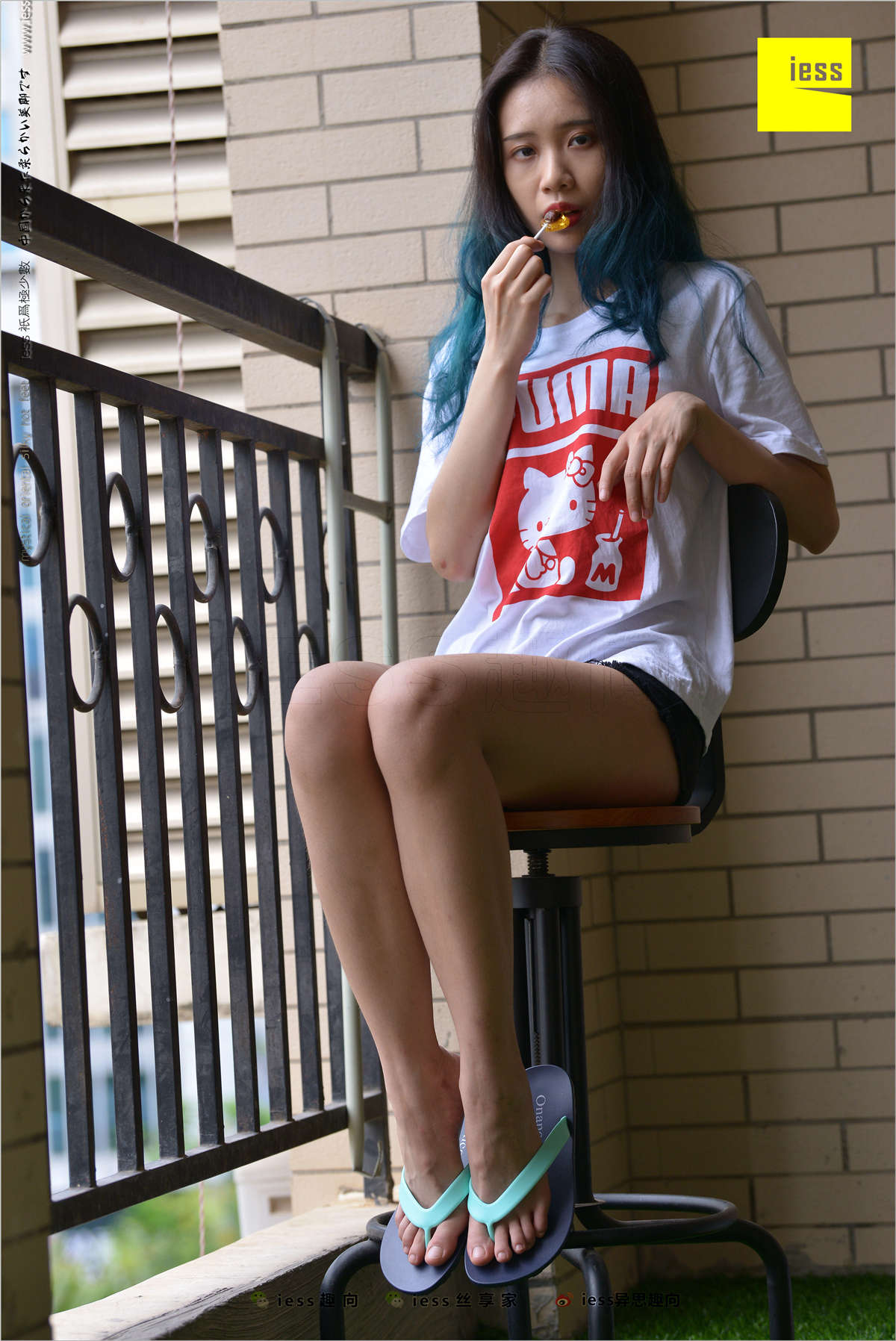 图片[2]-IESS异思趣向 丝足便当221期：精典人字拖 春暖-日更街拍