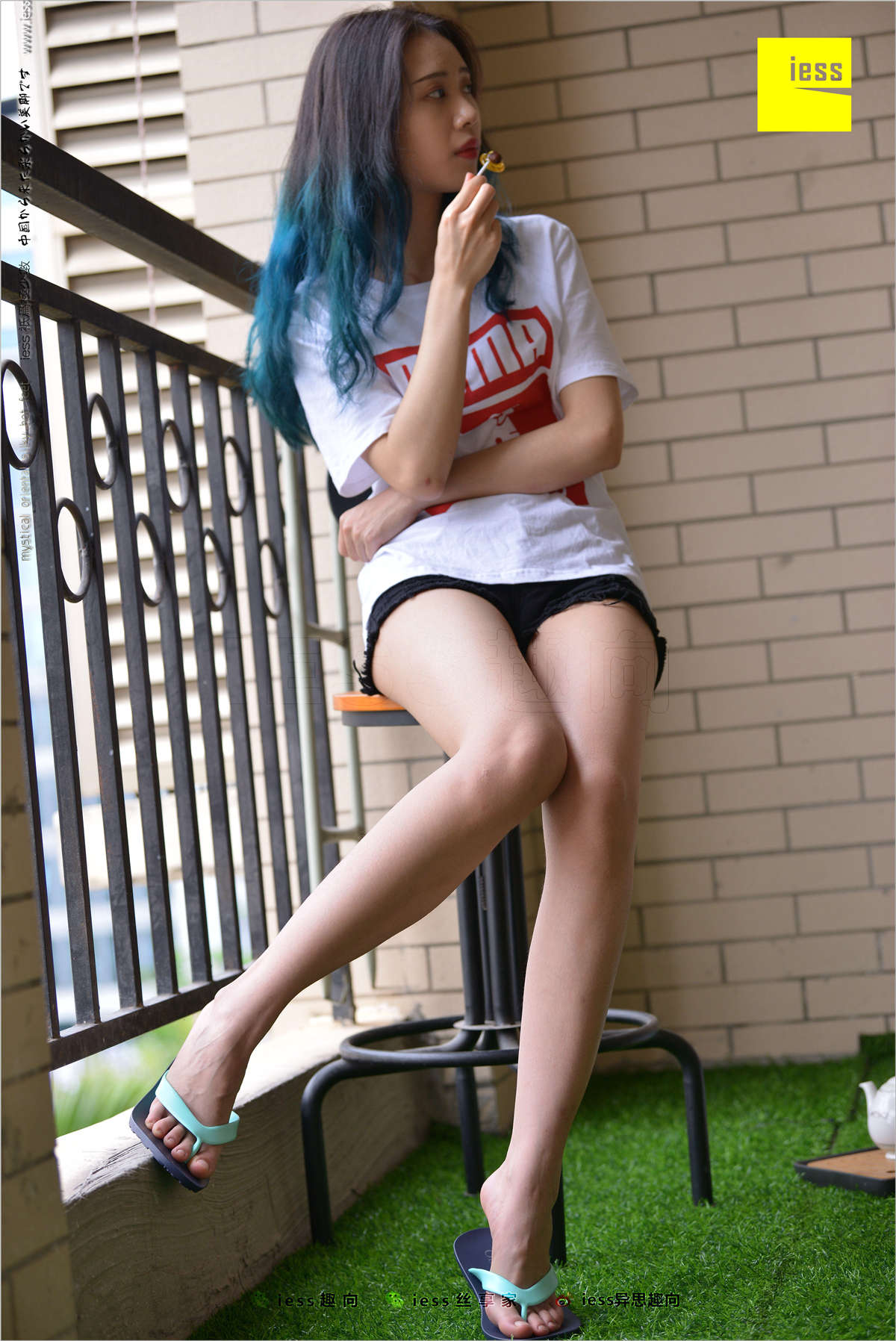 IESS异思趣向 丝足便当221期：精典人字拖 春暖-日更街拍