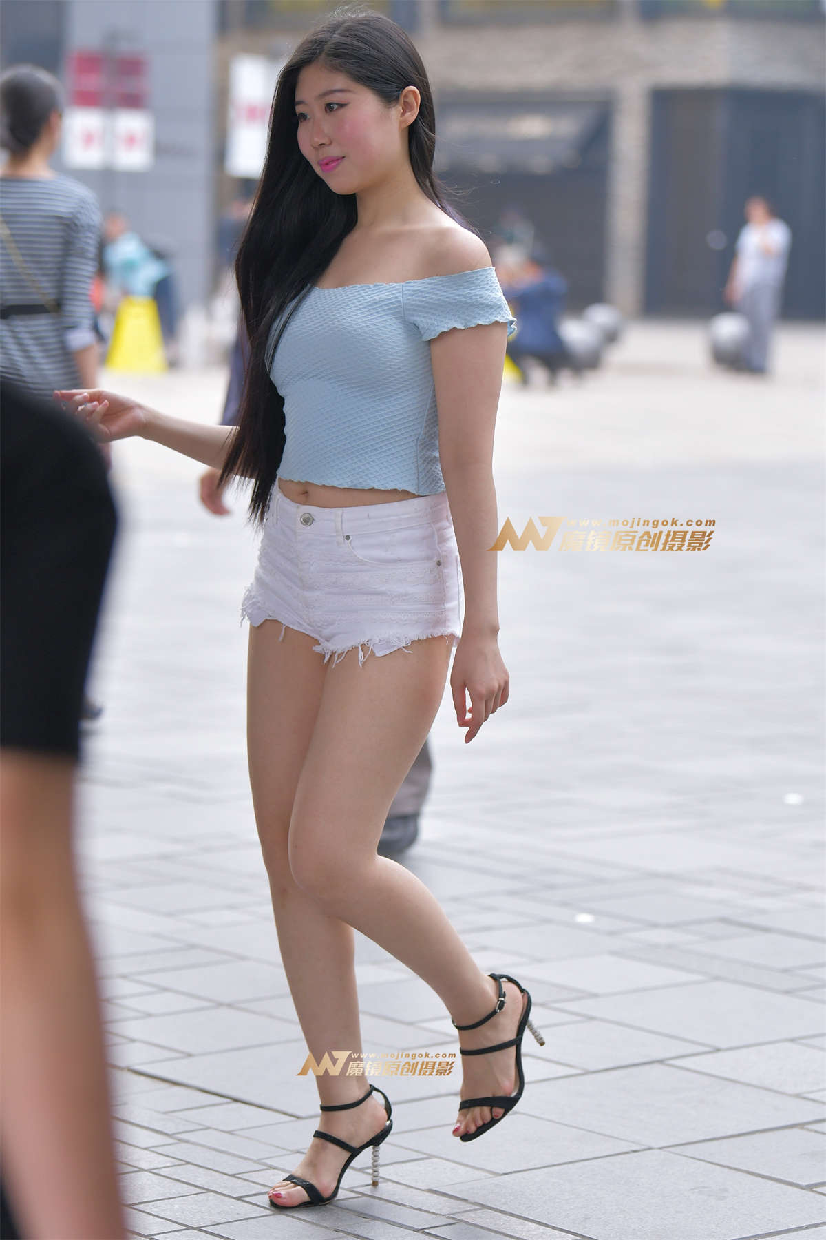 图片[2]-【红石赛帖】身材丰满性感美女-日更街拍