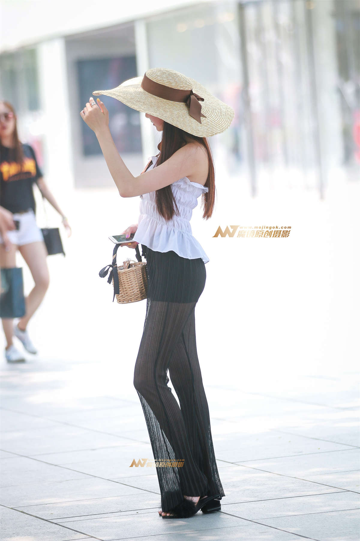 图片[2]-娇嫩美白的肌肤 优雅的气质 仙气十足-日更街拍