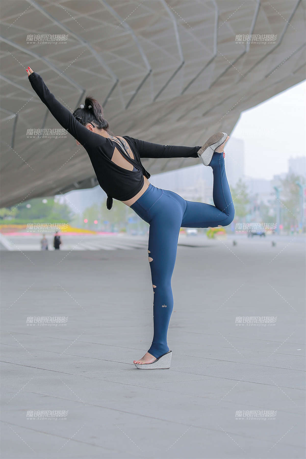 深蓝瑜伽服学员插图1