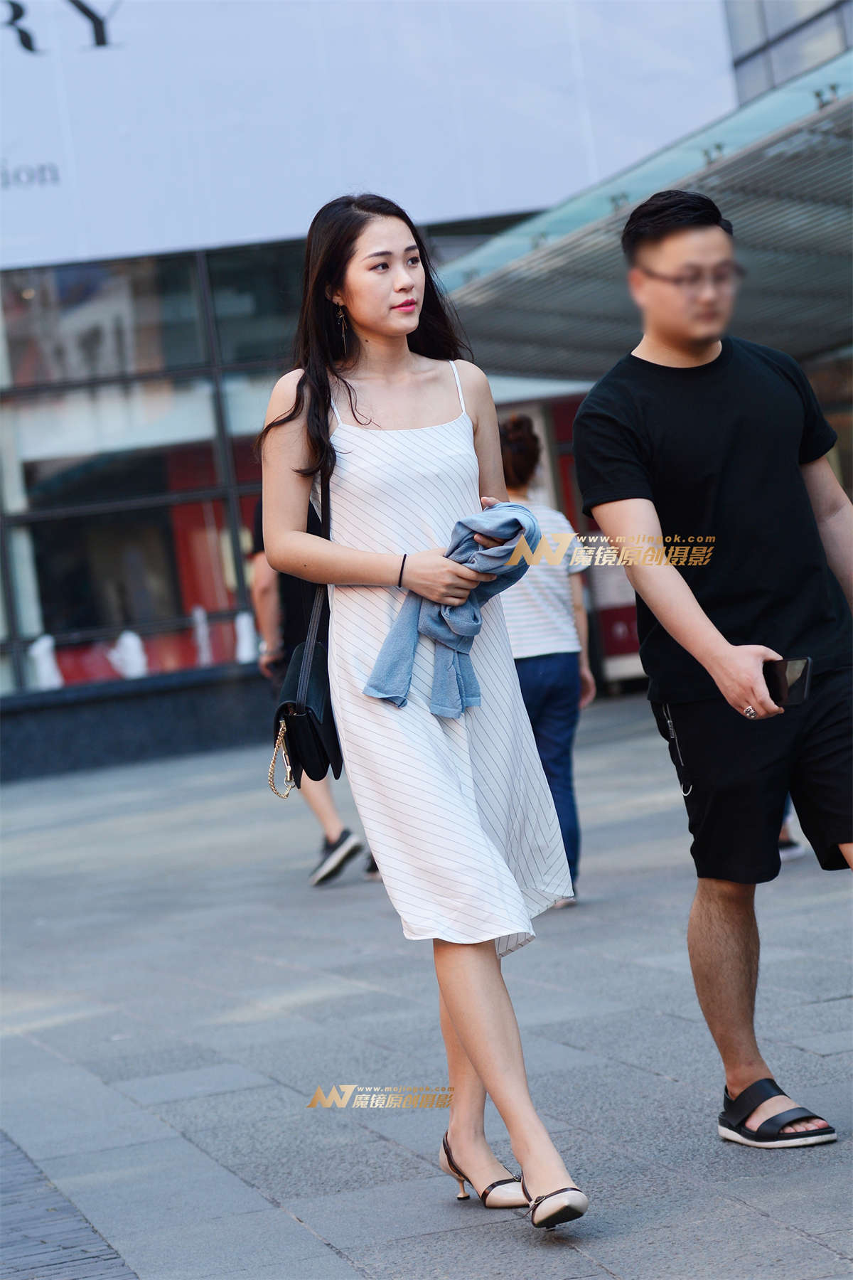图片[2]-【咔喳赛贴】清爽白裙-日更街拍