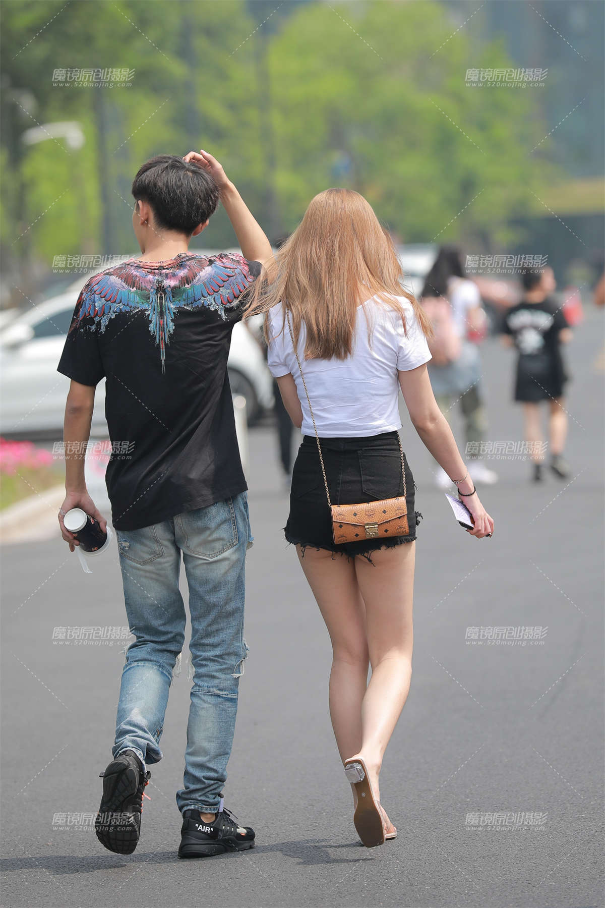 图片[2]-热裤美腿-日更街拍