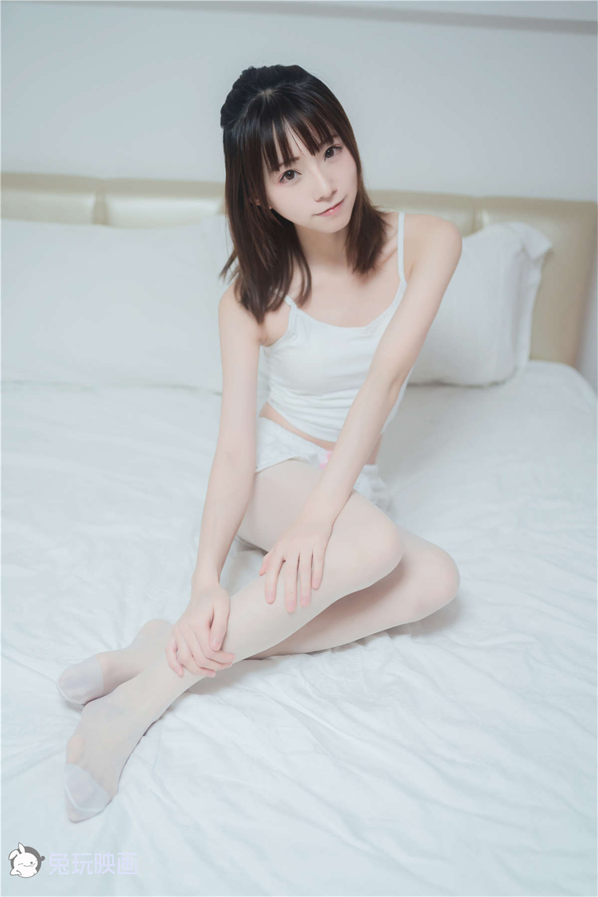 图片[2]-兔玩映画 VOL.042 白丝套装-日更街拍