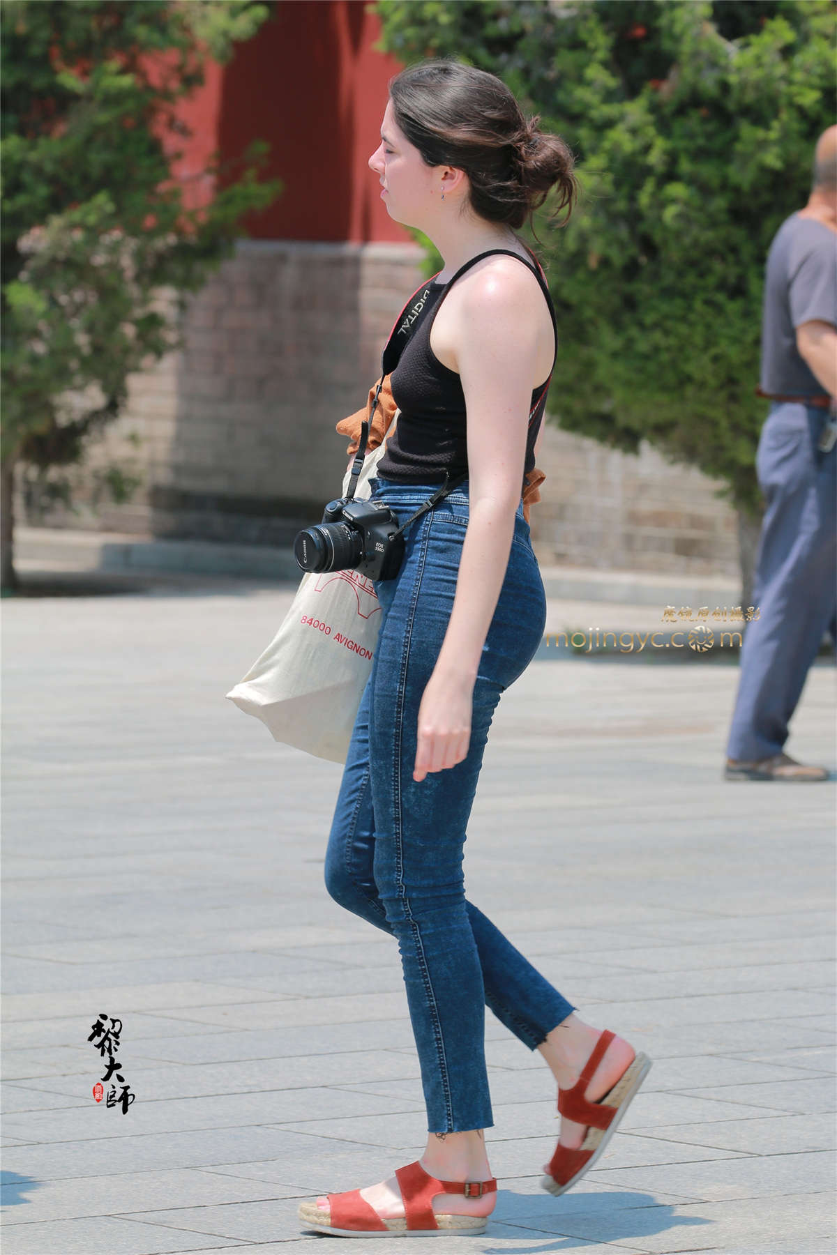 图片[2]-翘臀老外，仔细看！有内容哦……（30P）-日更街拍