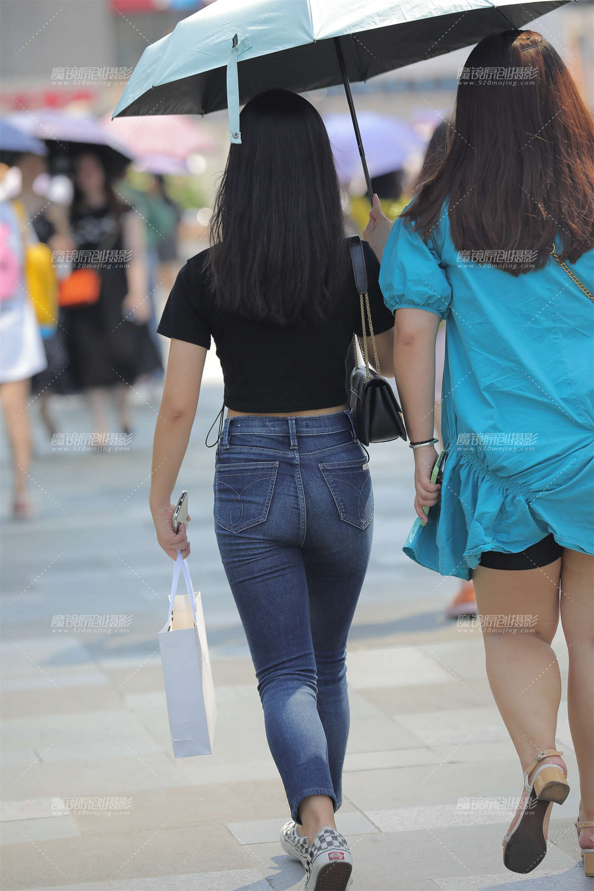 图片[2]-【凯恩赛贴】紧牛小妹-日更街拍