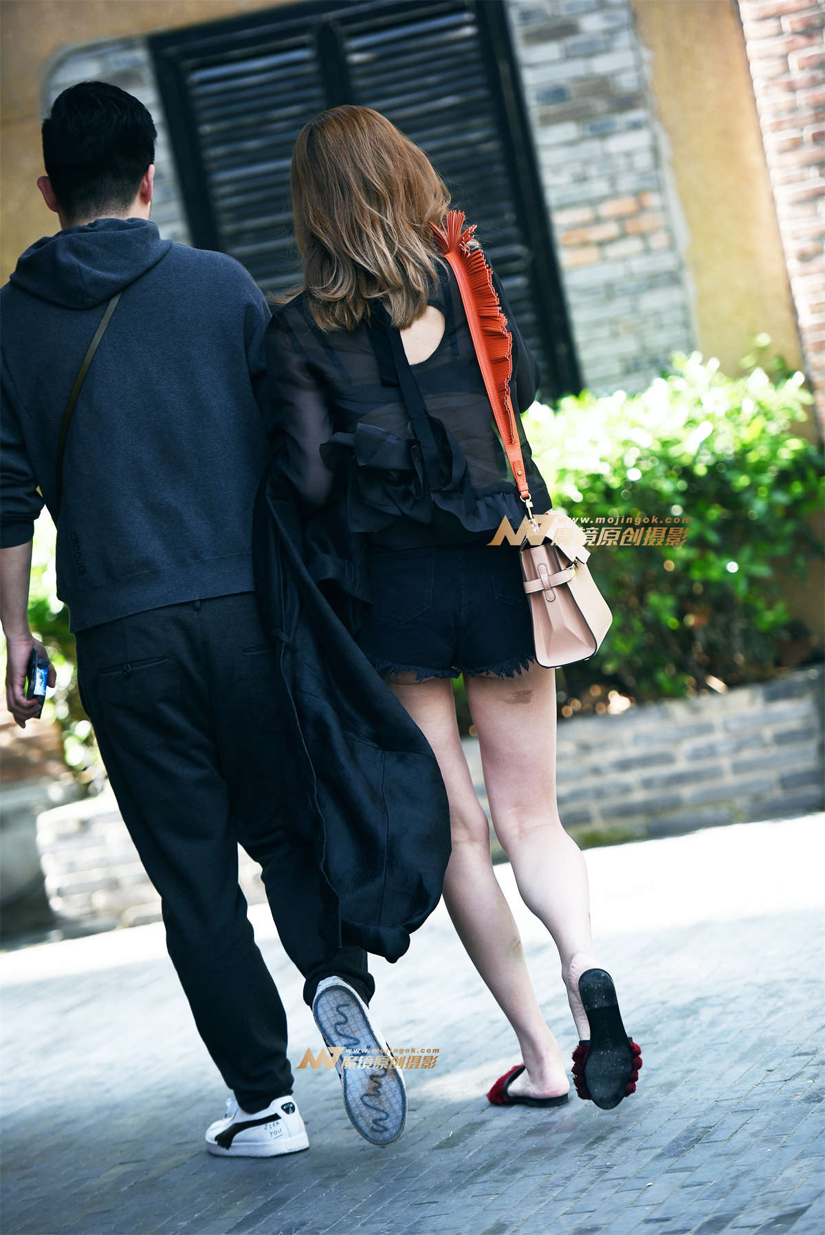 图片[2]-【咔喳赛贴】热裤凉拖-日更街拍