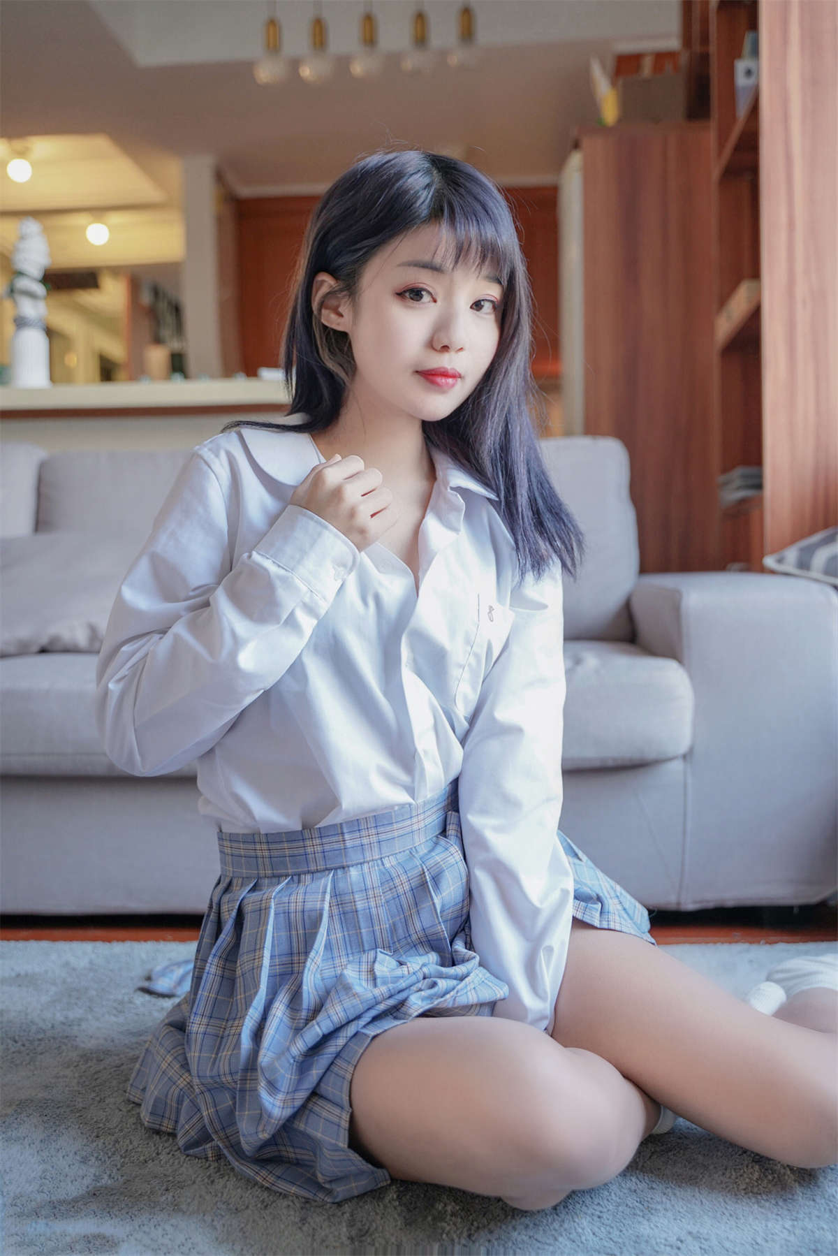 喵糖映画 VOL.047 裸腿制服裙-日更街拍