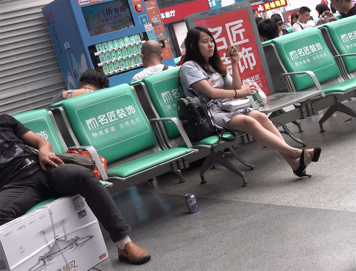 图片[2]-清晰到每一个毛孔-日更街拍