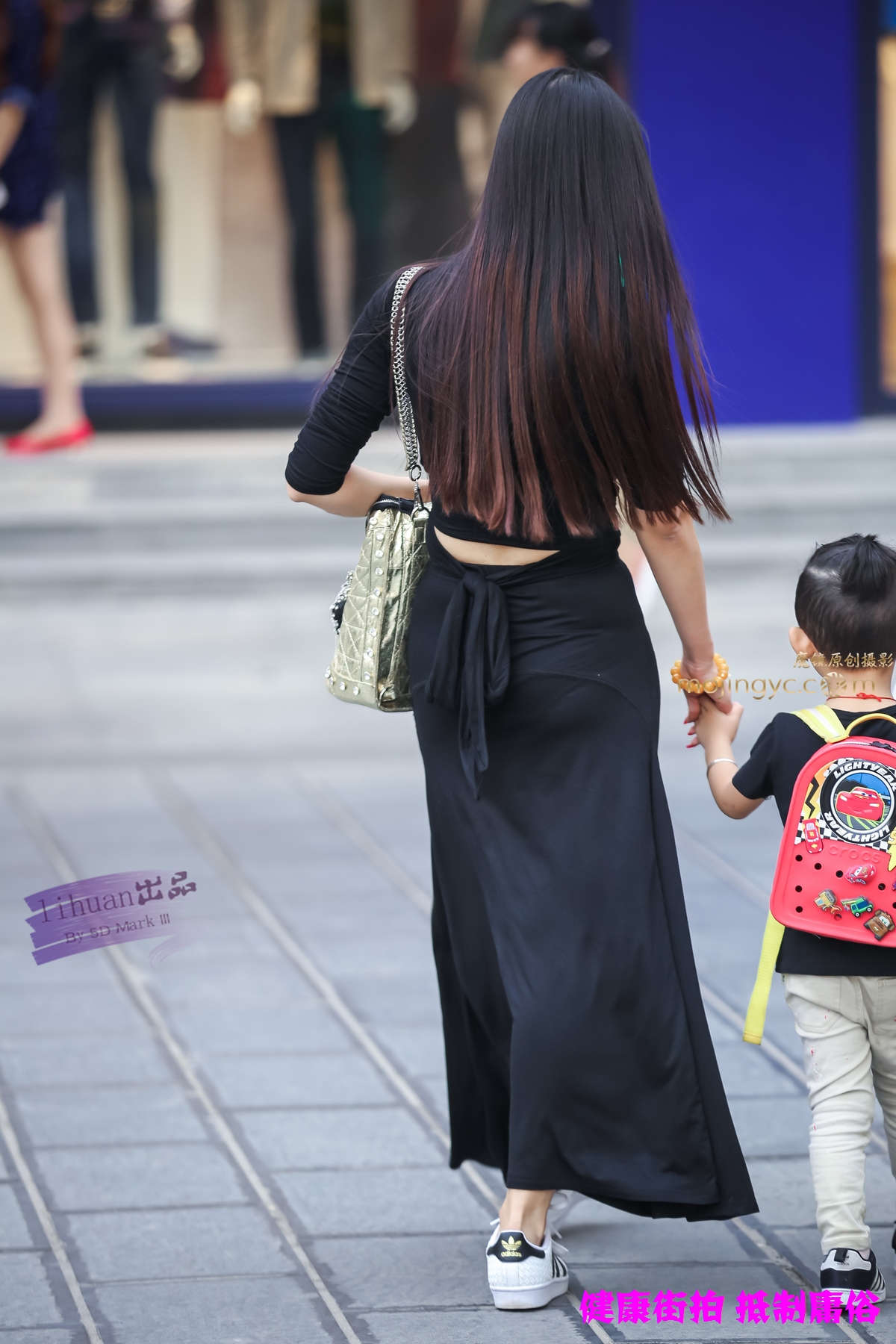 李欢原创-丰腴人妻，黑色一步裙（14P）-日更街拍