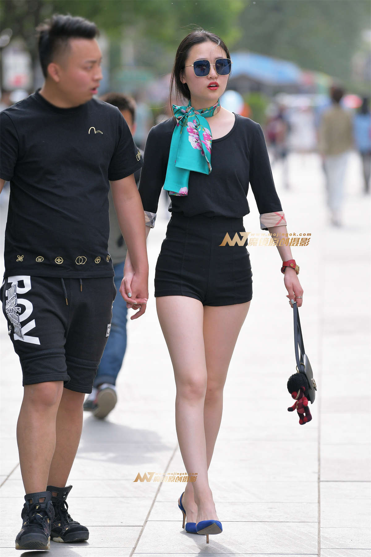 图片[2]-【红石赛帖】性感白嫩长腿少妇-日更街拍