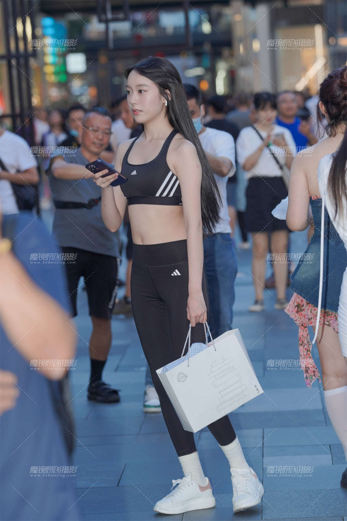 清纯靓丽-日更街拍