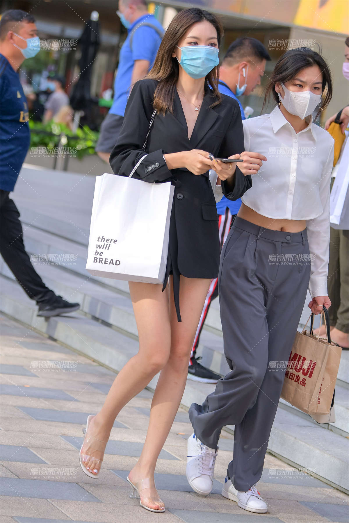 逛街的长腿MM-日更街拍